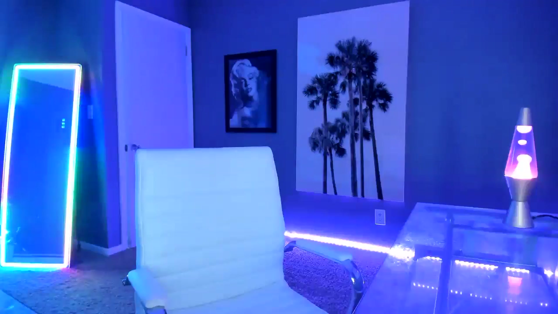 Gallery image thumbnail from Sororitygirl's myfreecams stream on, 09/23/2024, 01:17 image 15 of 20