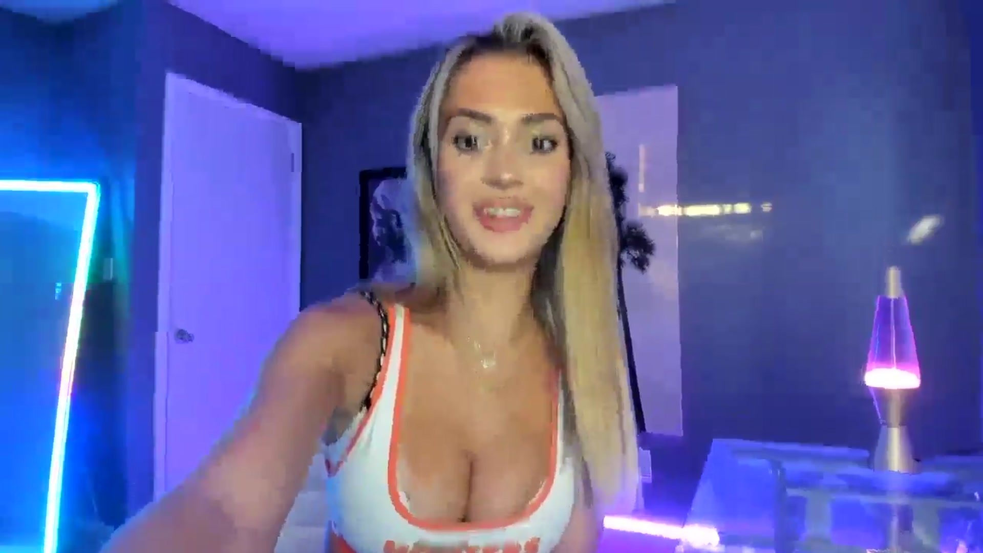 Gallery image thumbnail from Sororitygirl's myfreecams stream on, 10/02/2024, 22:50 image 19 of 20