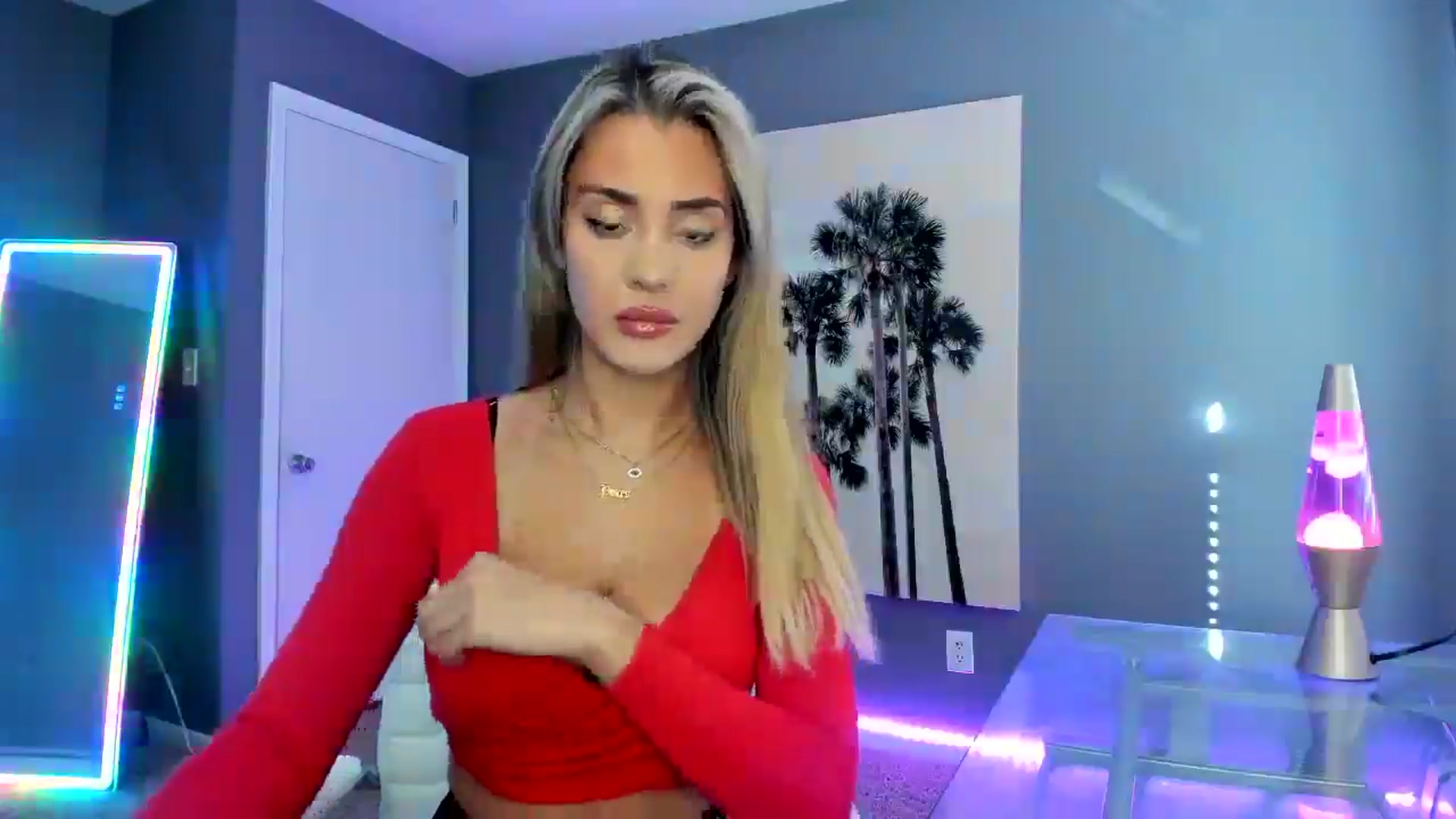 Gallery image thumbnail from Sororitygirl's myfreecams stream on, 10/07/2024, 20:54 image 16 of 20