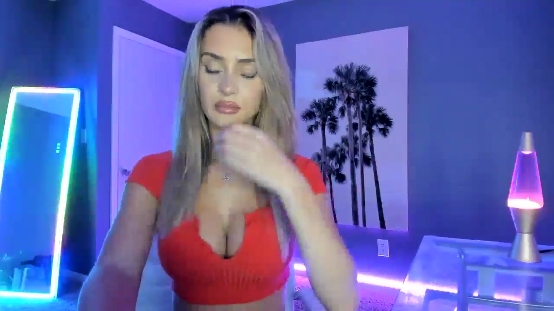 Gallery image thumbnail from Sororitygirl's myfreecams stream on, 11/26/2024, 23:22 image 9 of 20