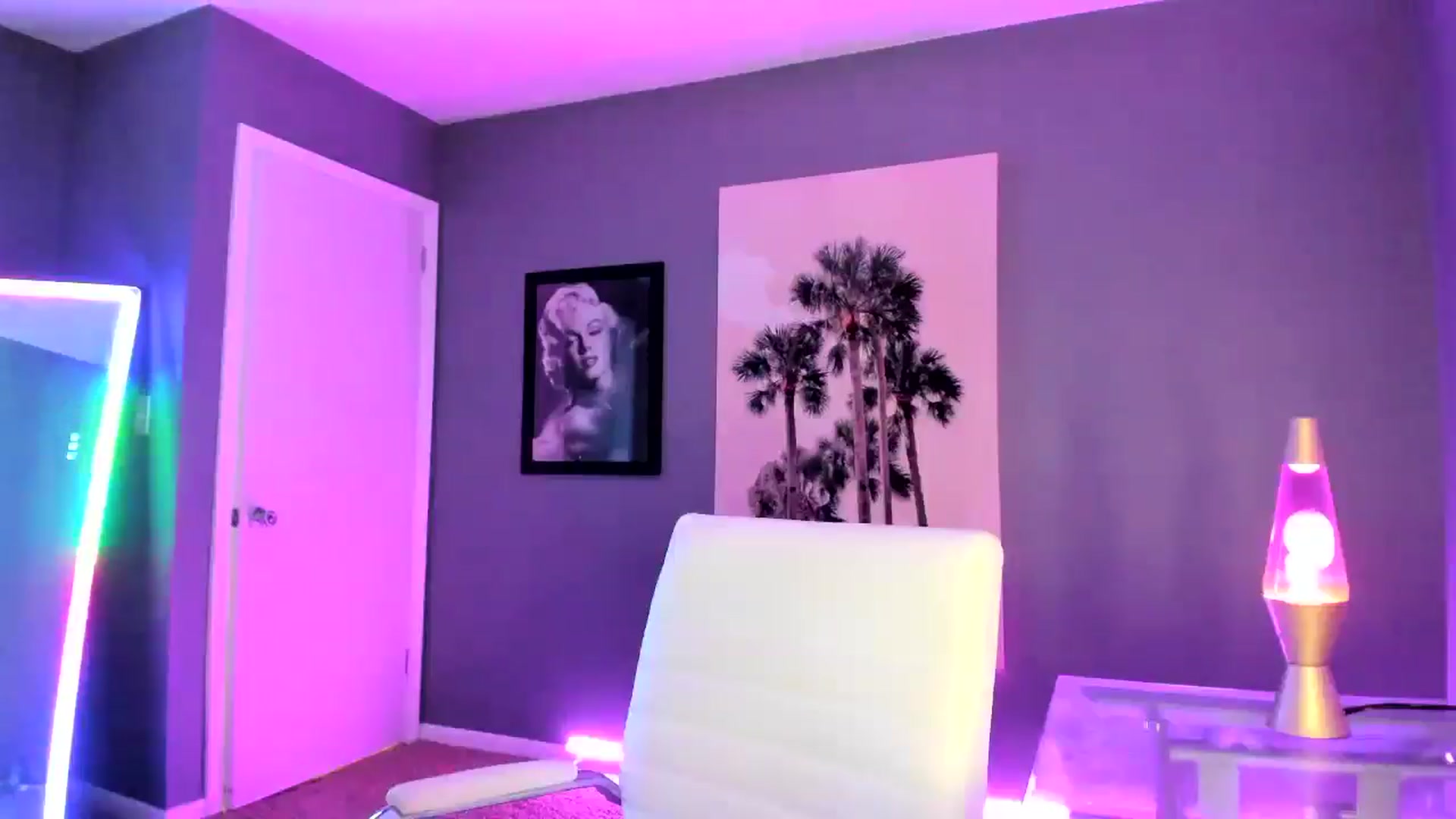 Gallery image thumbnail from Sororitygirl's myfreecams stream on, 12/02/2024, 23:53 image 19 of 20