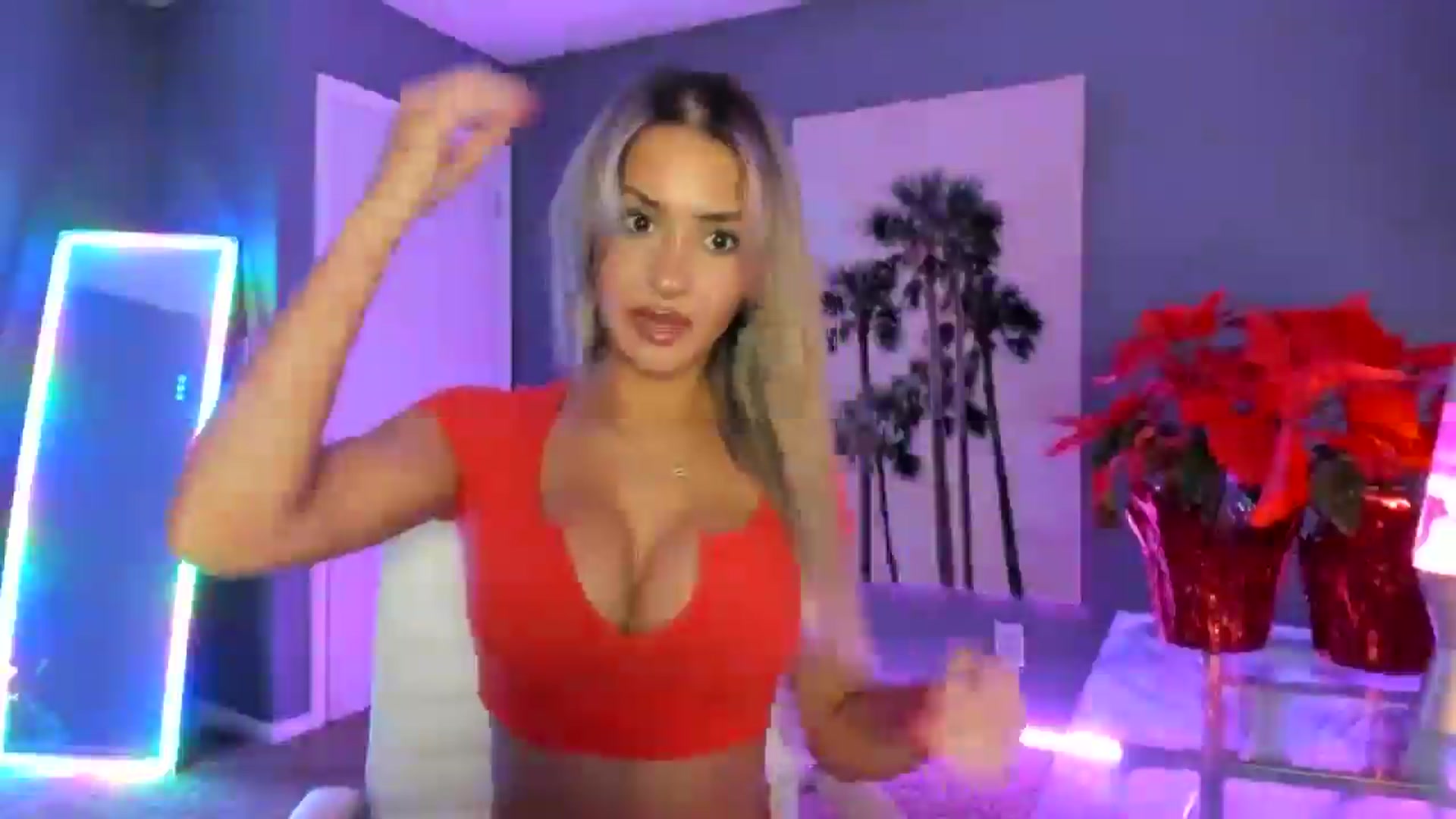 Gallery image thumbnail from Sororitygirl's myfreecams stream on, 12/16/2024, 24:41 image 8 of 20