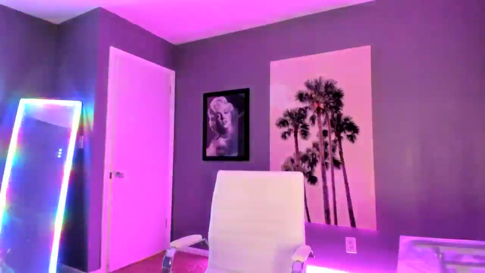 Gallery image thumbnail from Sororitygirl's myfreecams stream on, 01/17/2025, 02:00 image 20 of 20