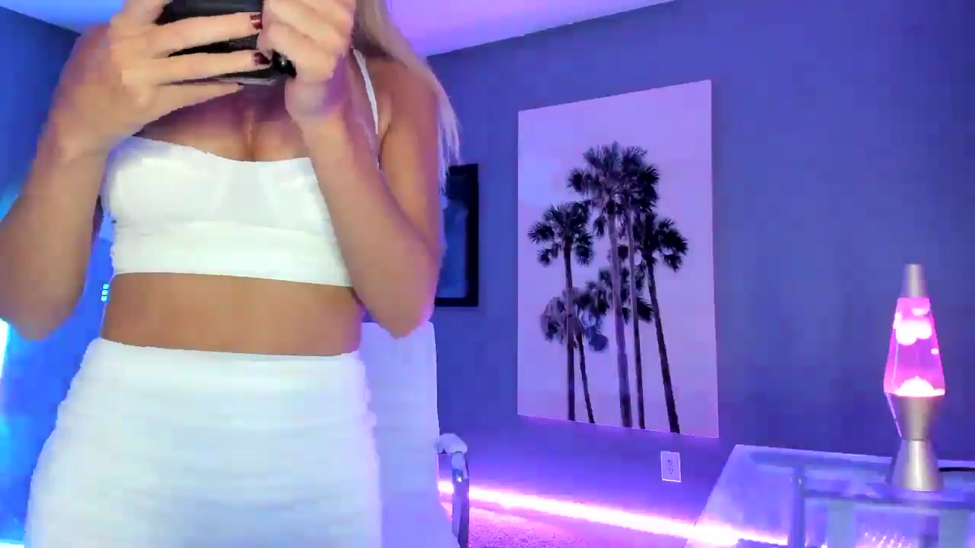 Gallery image thumbnail from Sororitygirl's myfreecams stream on, 01/18/2025, 24:53 image 8 of 20