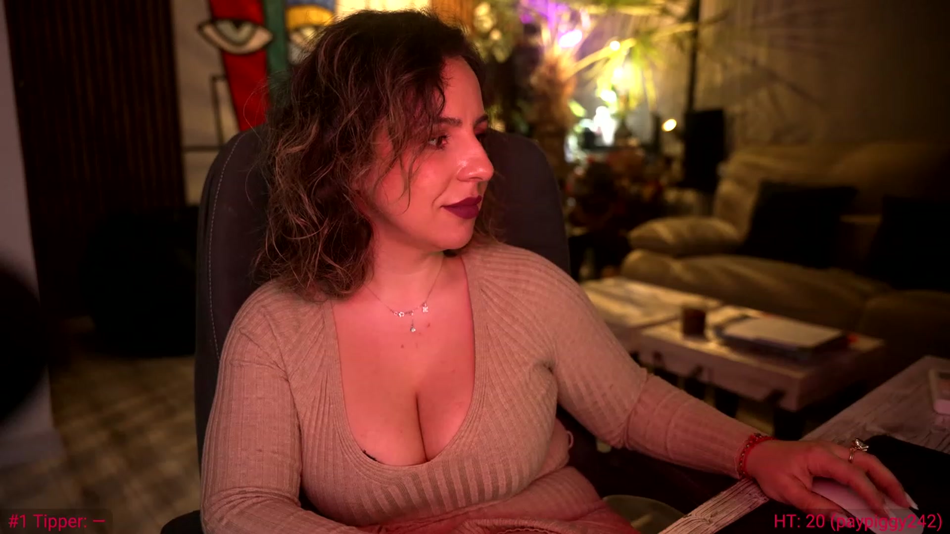 Gallery image thumbnail from SoulVibe's myfreecams stream on, 03/06/2024, 12:20 image 15 of 20