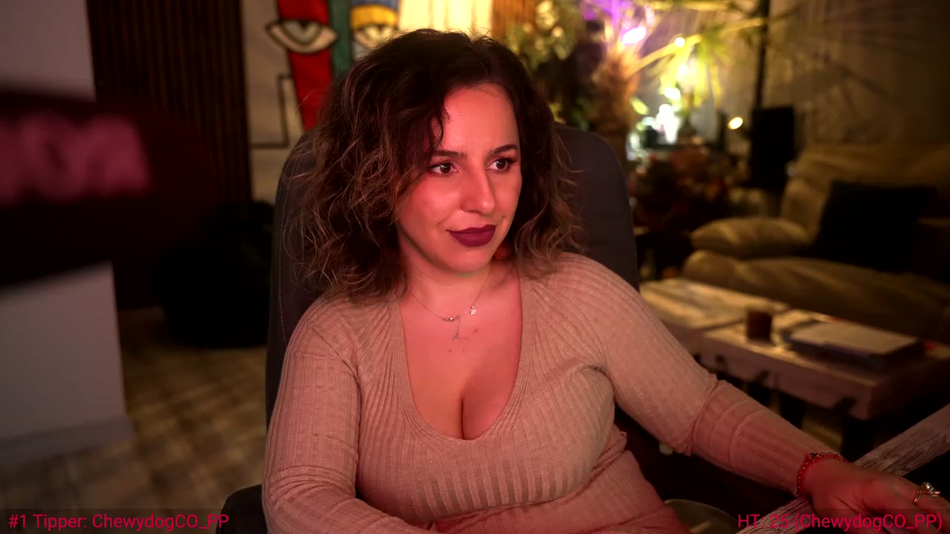 Gallery image thumbnail from SoulVibe's myfreecams stream on, 03/06/2024, 13:15 image 8 of 20