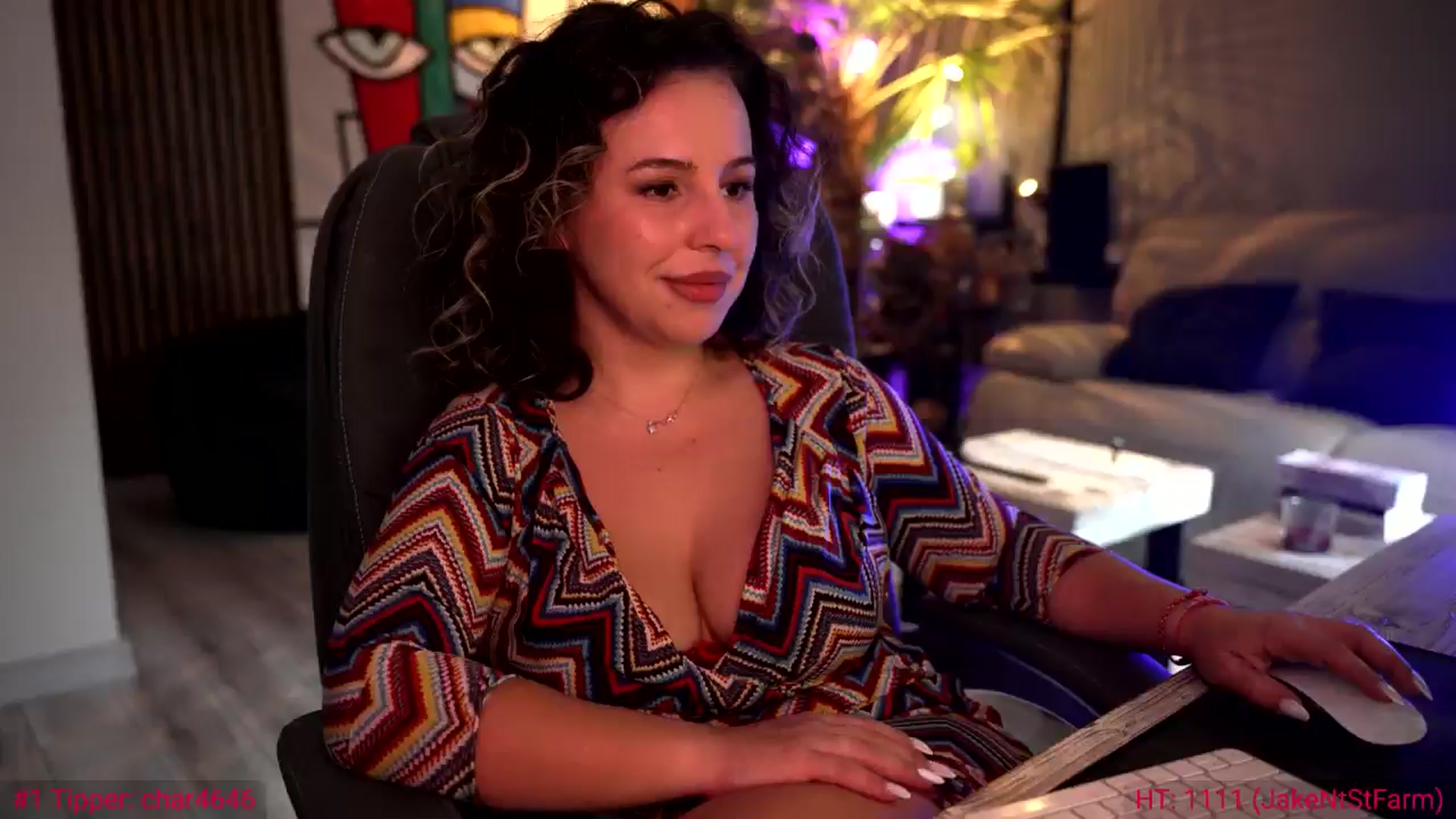 Gallery image thumbnail from SoulVibe's myfreecams stream on, 06/07/2024, 07:33 image 8 of 20