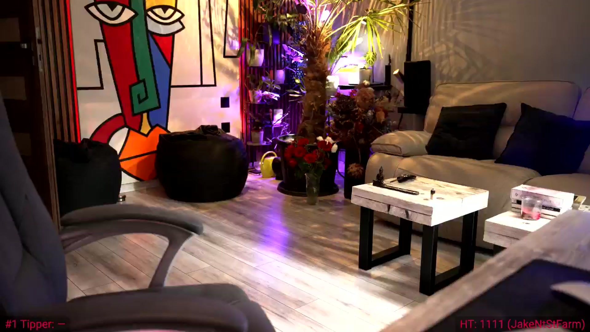 Gallery image thumbnail from SoulVibe's myfreecams stream on, 06/10/2024, 11:50 image 1 of 20