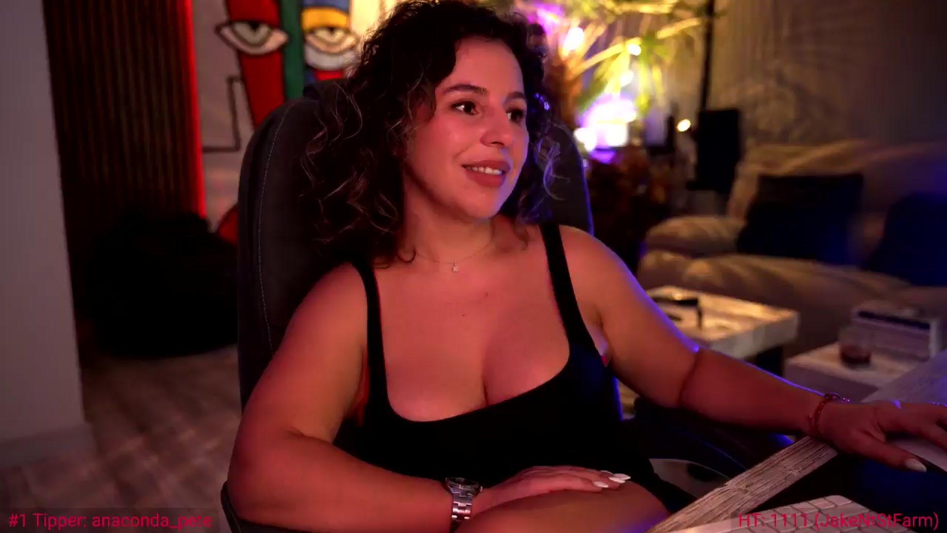 Gallery image thumbnail from SoulVibe's myfreecams stream on, 06/11/2024, 11:06 image 4 of 20