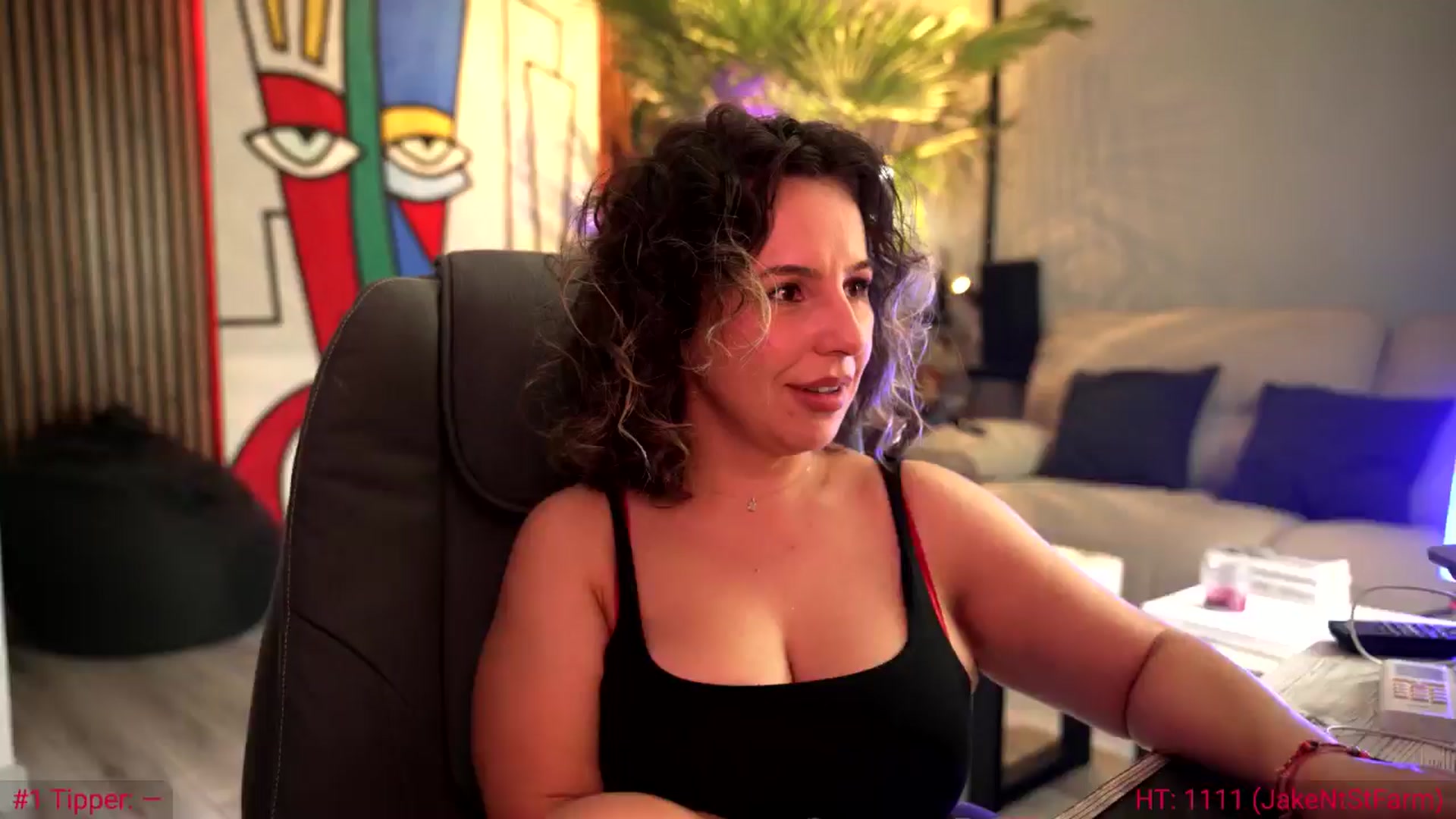 Gallery image thumbnail from SoulVibe's myfreecams stream on, 06/13/2024, 07:45 image 13 of 20