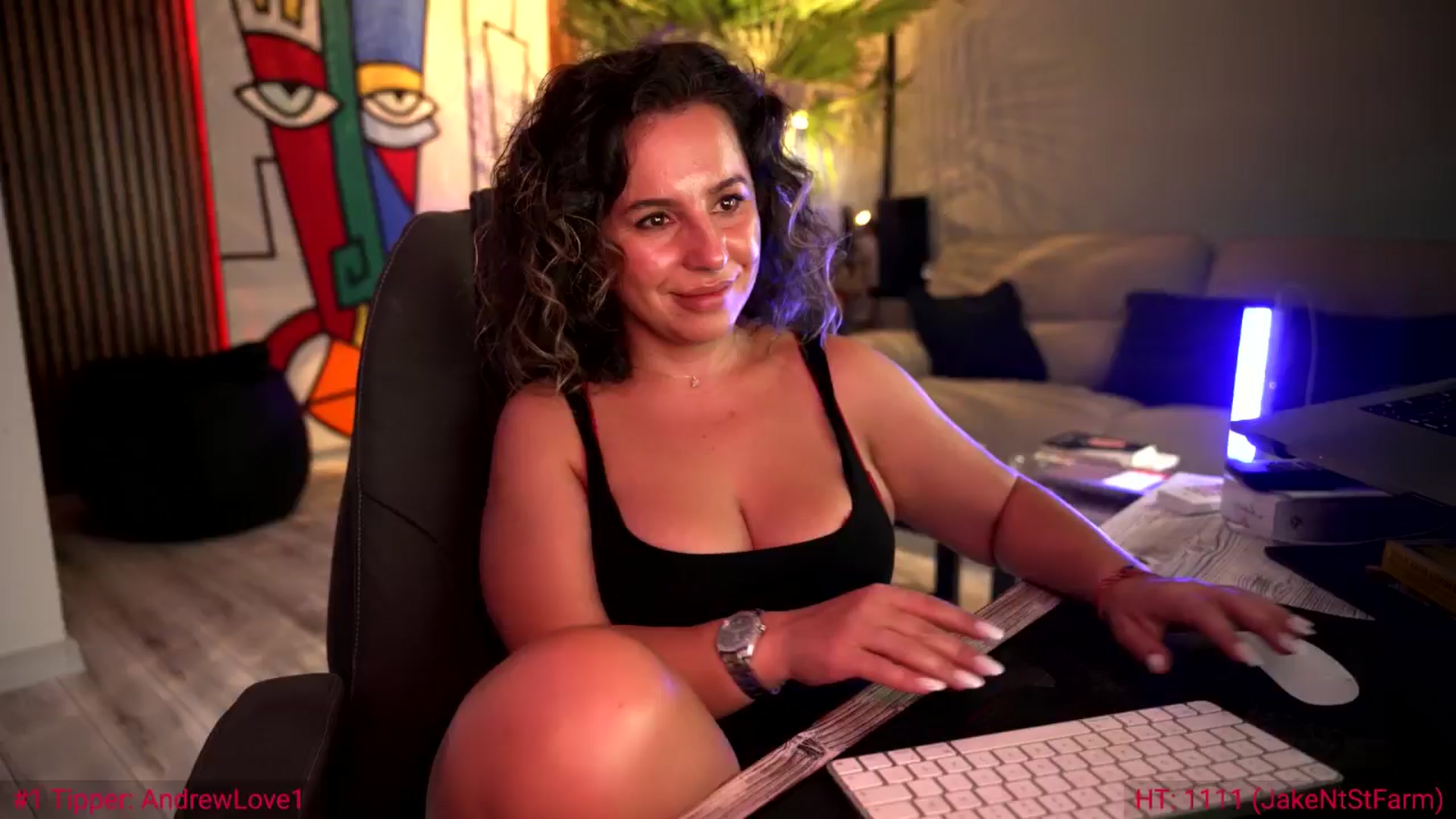Gallery image thumbnail from SoulVibe's myfreecams stream on, 06/21/2024, 09:41 image 14 of 20
