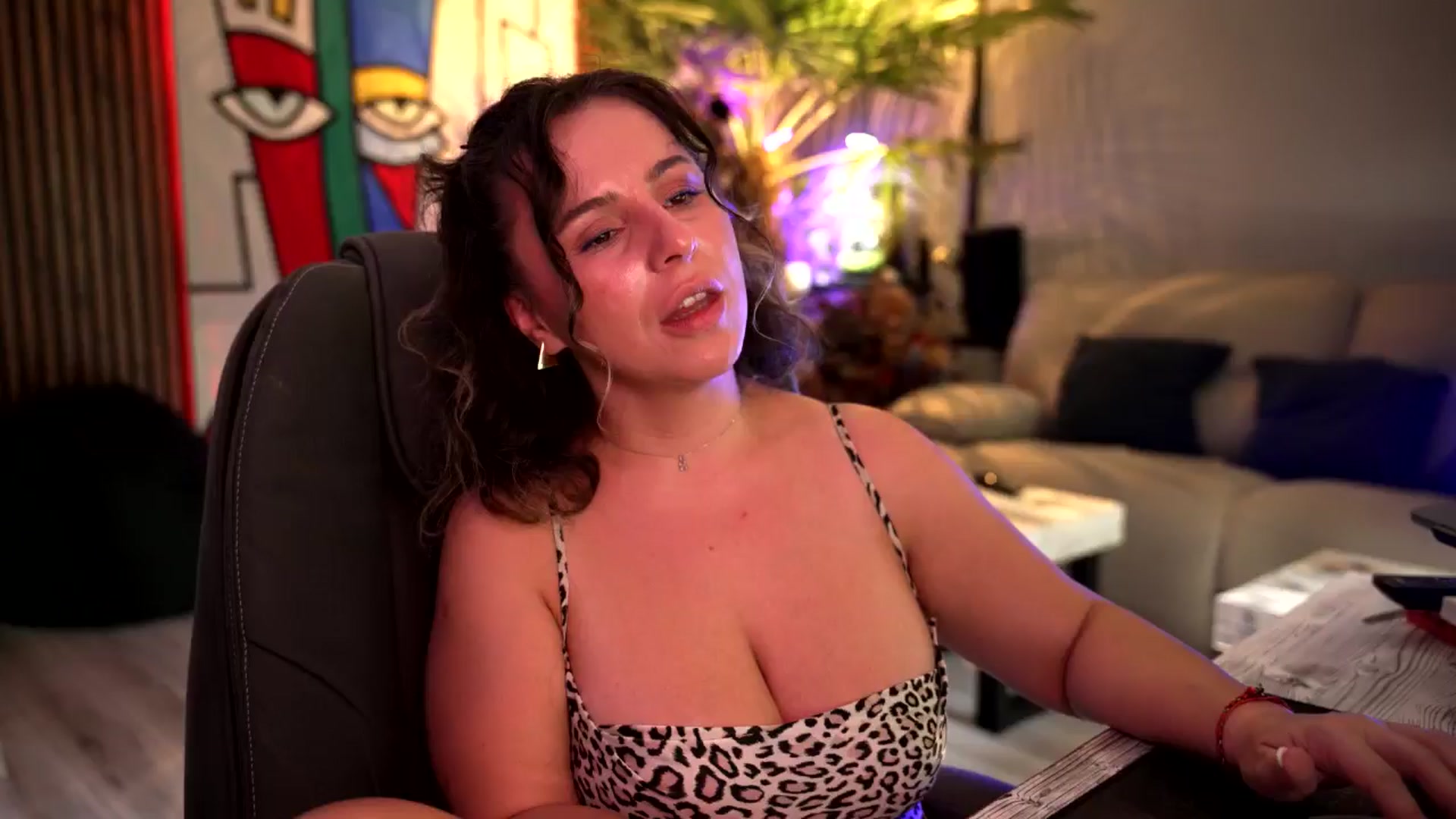 Gallery image thumbnail from SoulVibe's myfreecams stream on, 07/28/2024, 08:49 image 6 of 20
