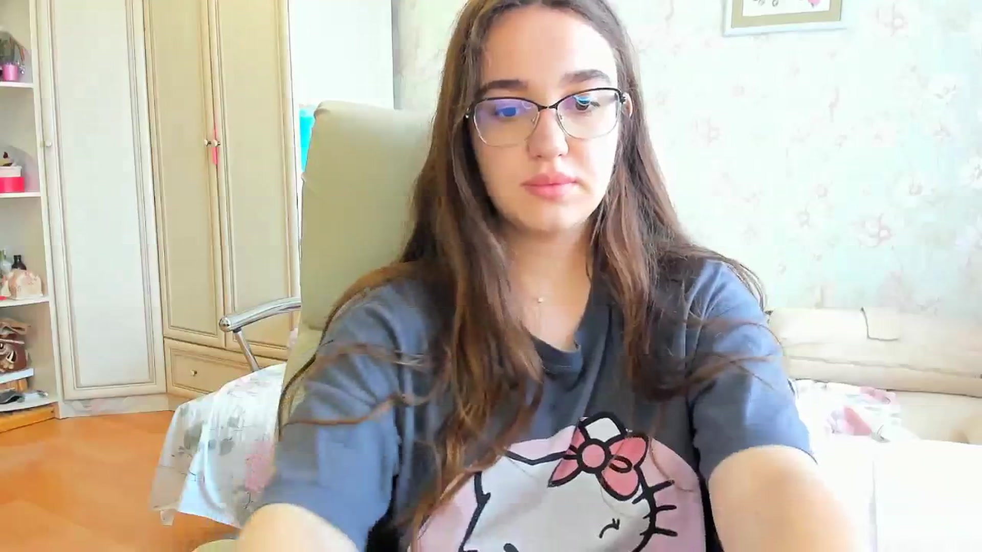 Gallery image thumbnail from SoulfulBarbie's myfreecams stream on, 06/30/2024, 09:29 image 18 of 20