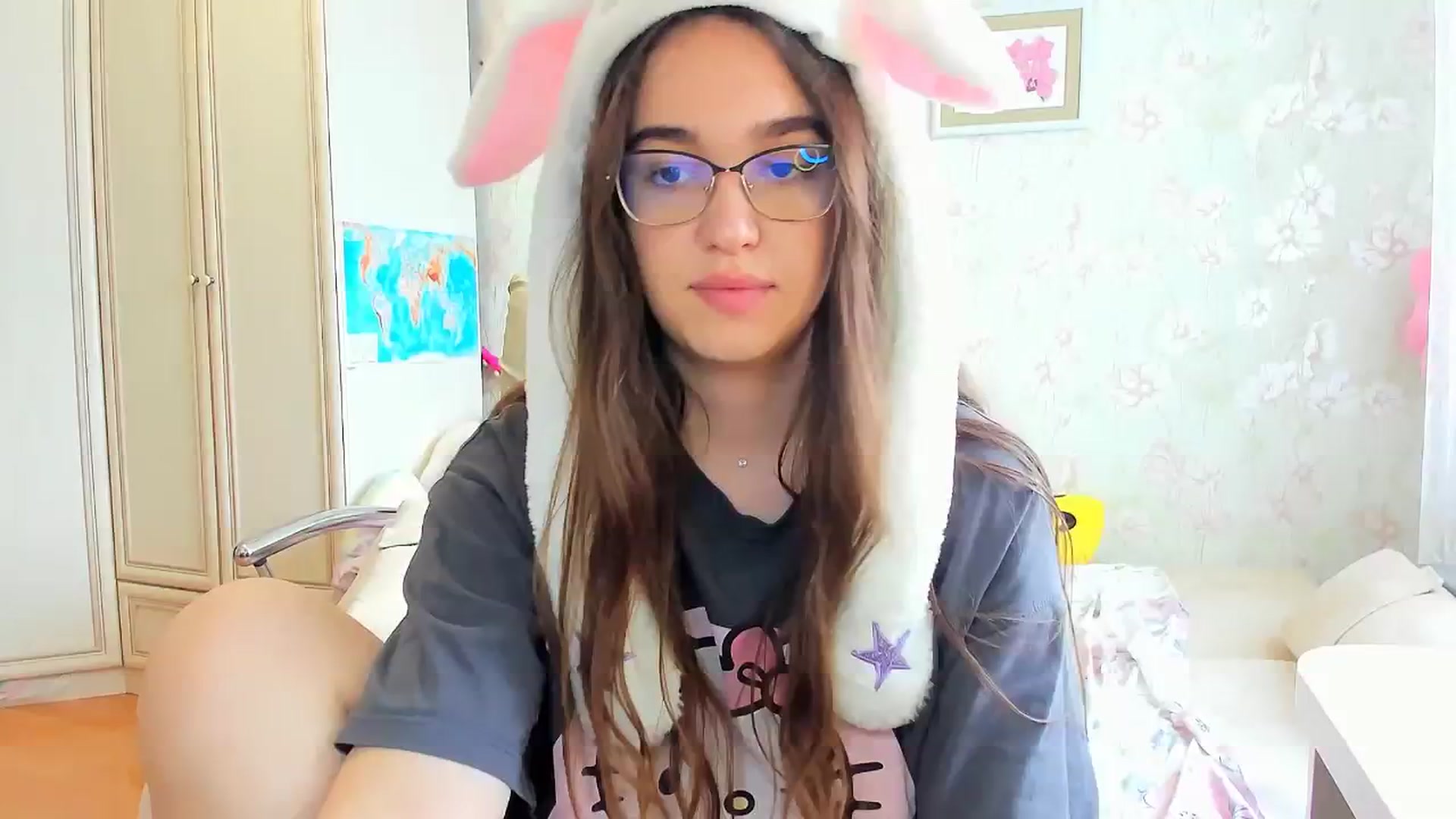 Gallery image thumbnail from SoulfulBarbie's myfreecams stream on, 06/30/2024, 11:00 image 7 of 20