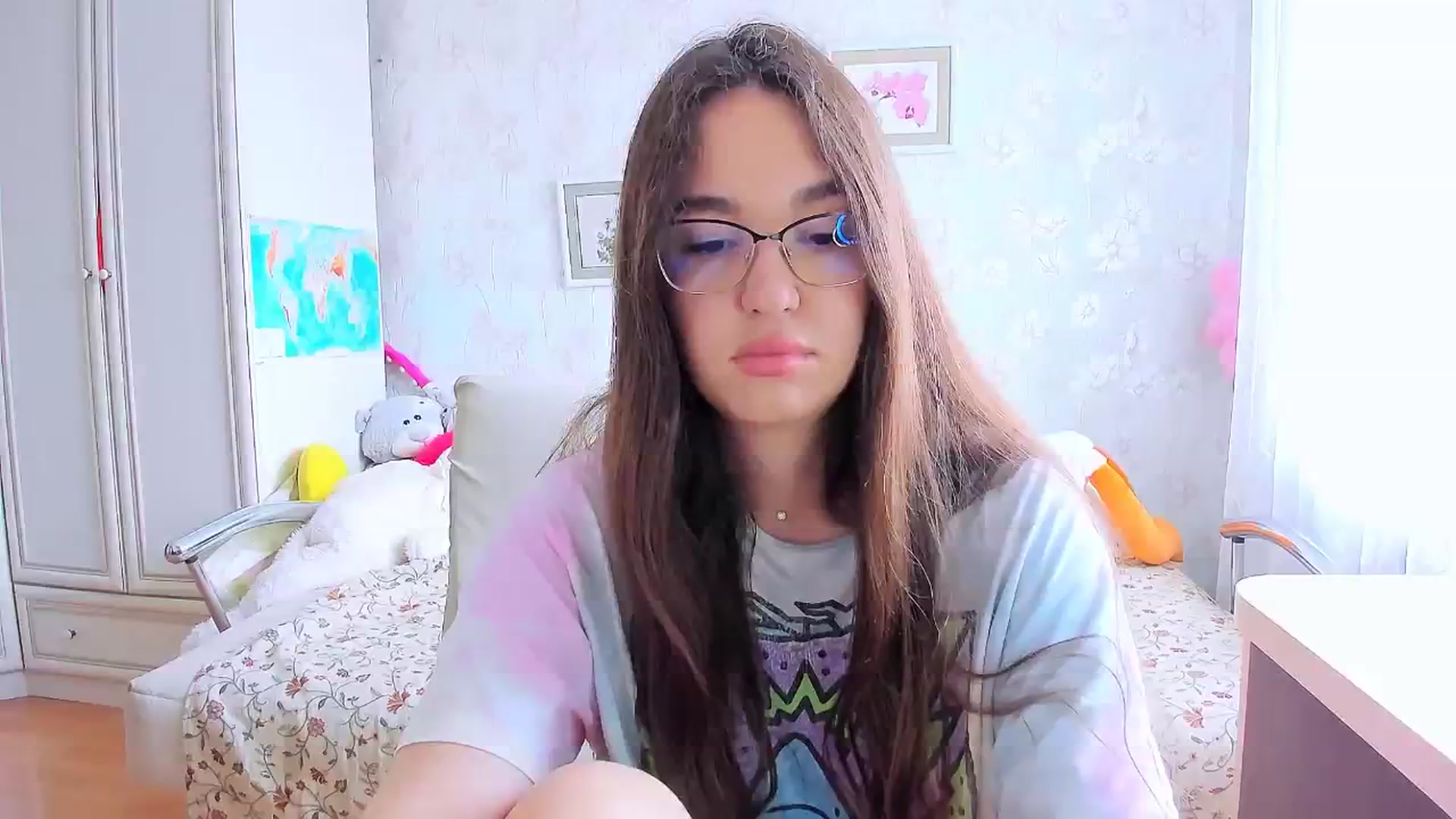 Gallery image thumbnail from SoulfulBarbie's myfreecams stream on, 08/21/2024, 07:18 image 18 of 20
