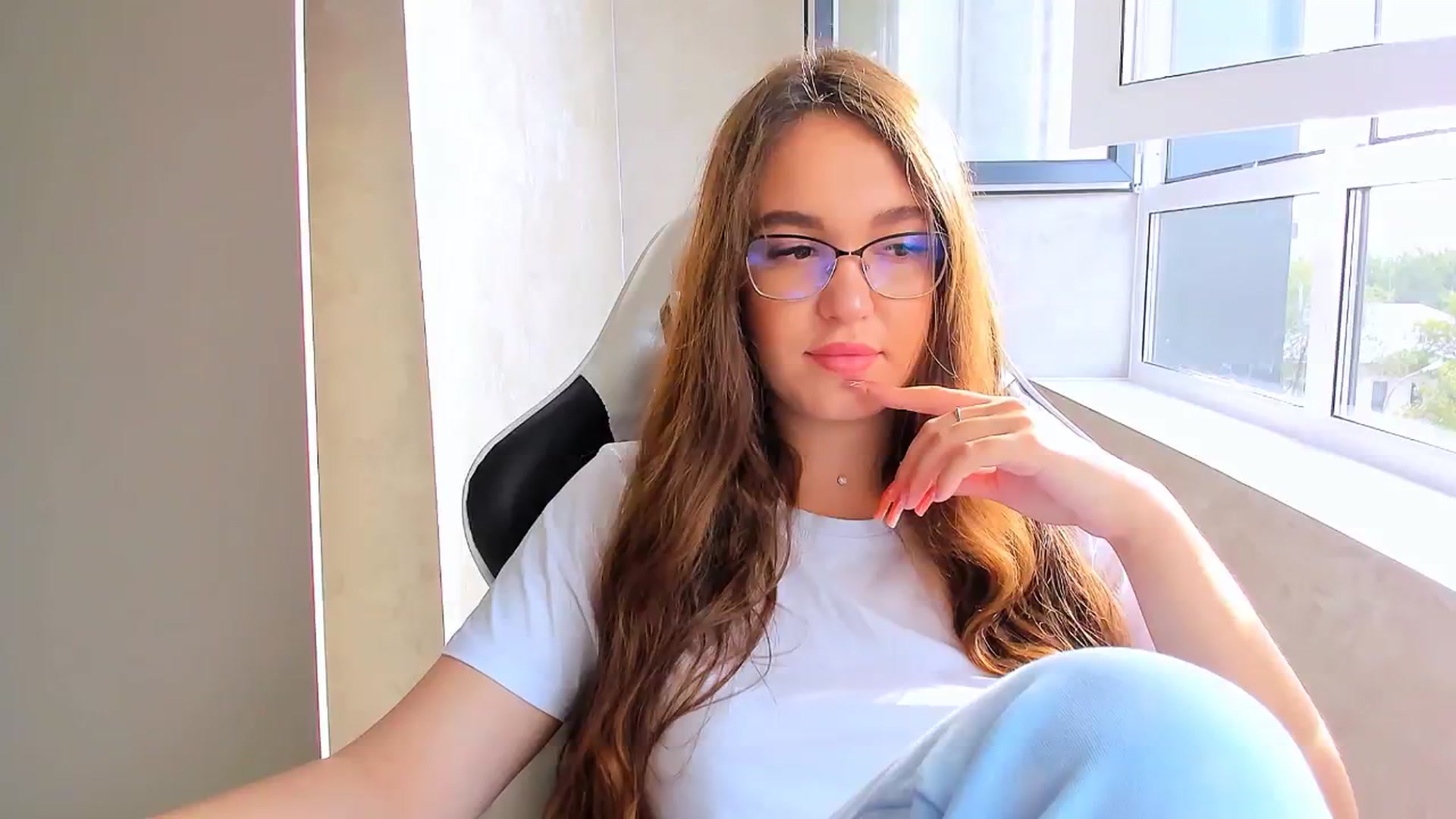 Gallery image thumbnail from SoulfulBarbie's myfreecams stream on, 09/10/2024, 12:27 image 4 of 20