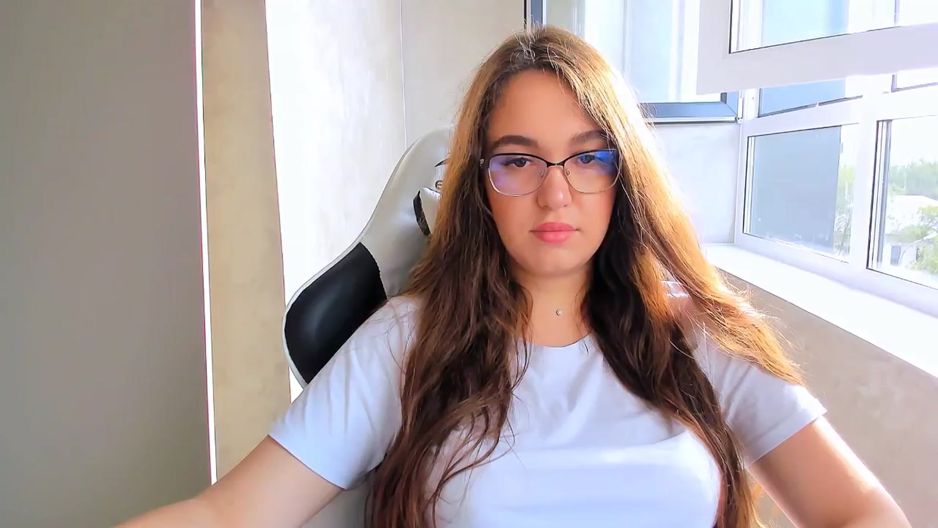 Gallery image thumbnail from SoulfulBarbie's myfreecams stream on, 09/10/2024, 12:27 image 9 of 20
