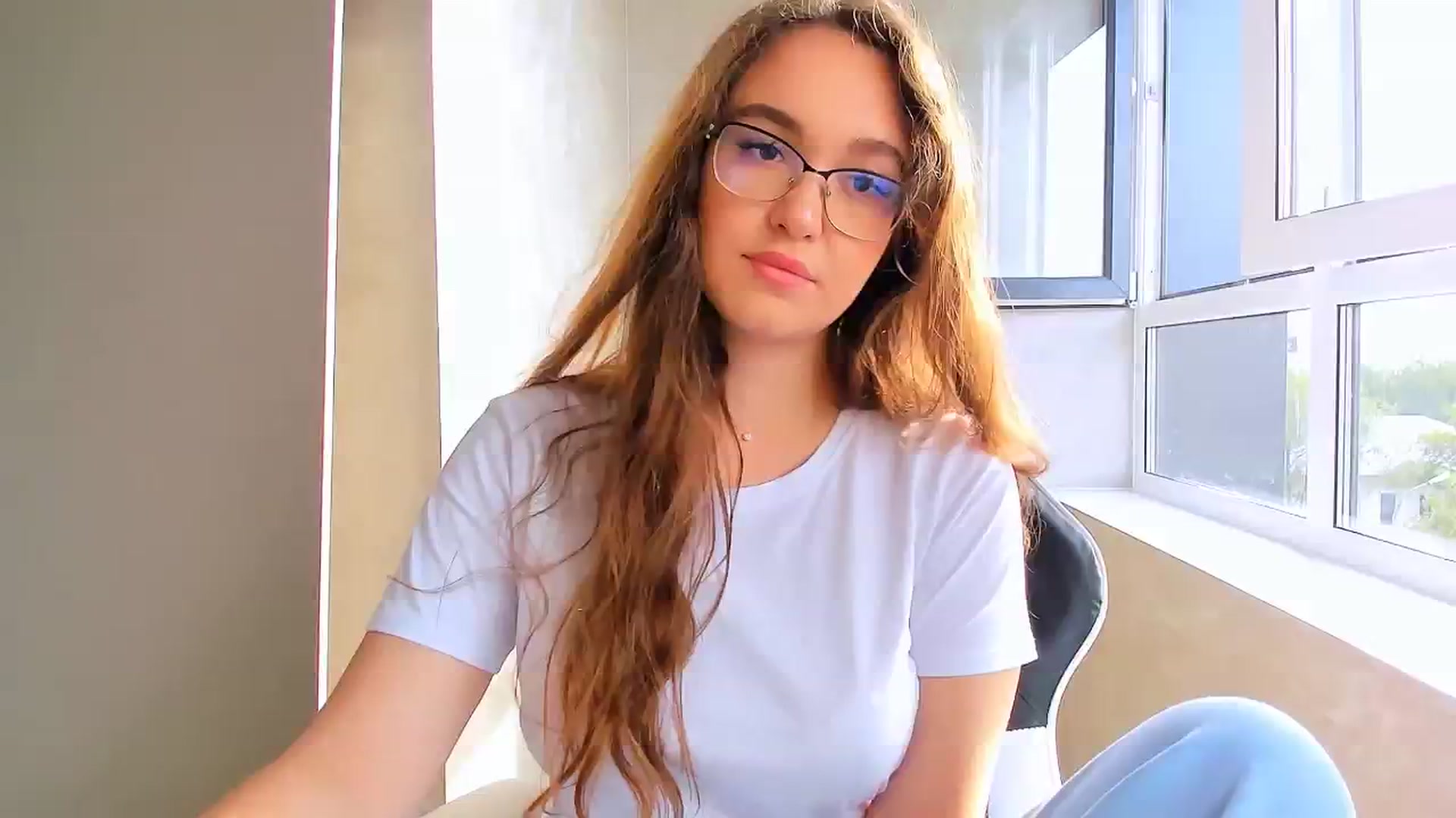 Gallery image thumbnail from SoulfulBarbie's myfreecams stream on, 09/10/2024, 12:27 image 17 of 20