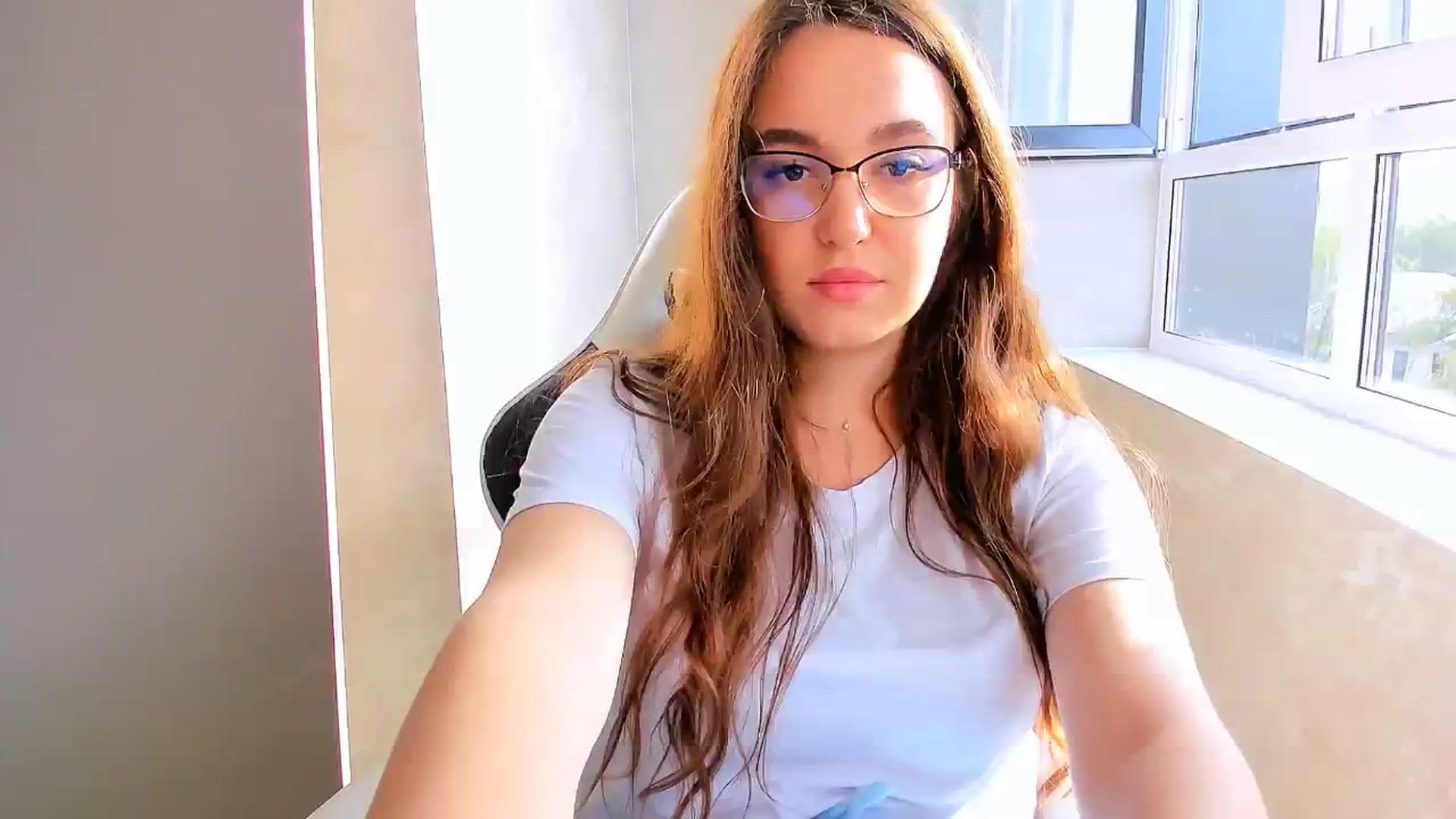 Gallery image thumbnail from SoulfulBarbie's myfreecams stream on, 09/10/2024, 12:44 image 10 of 20