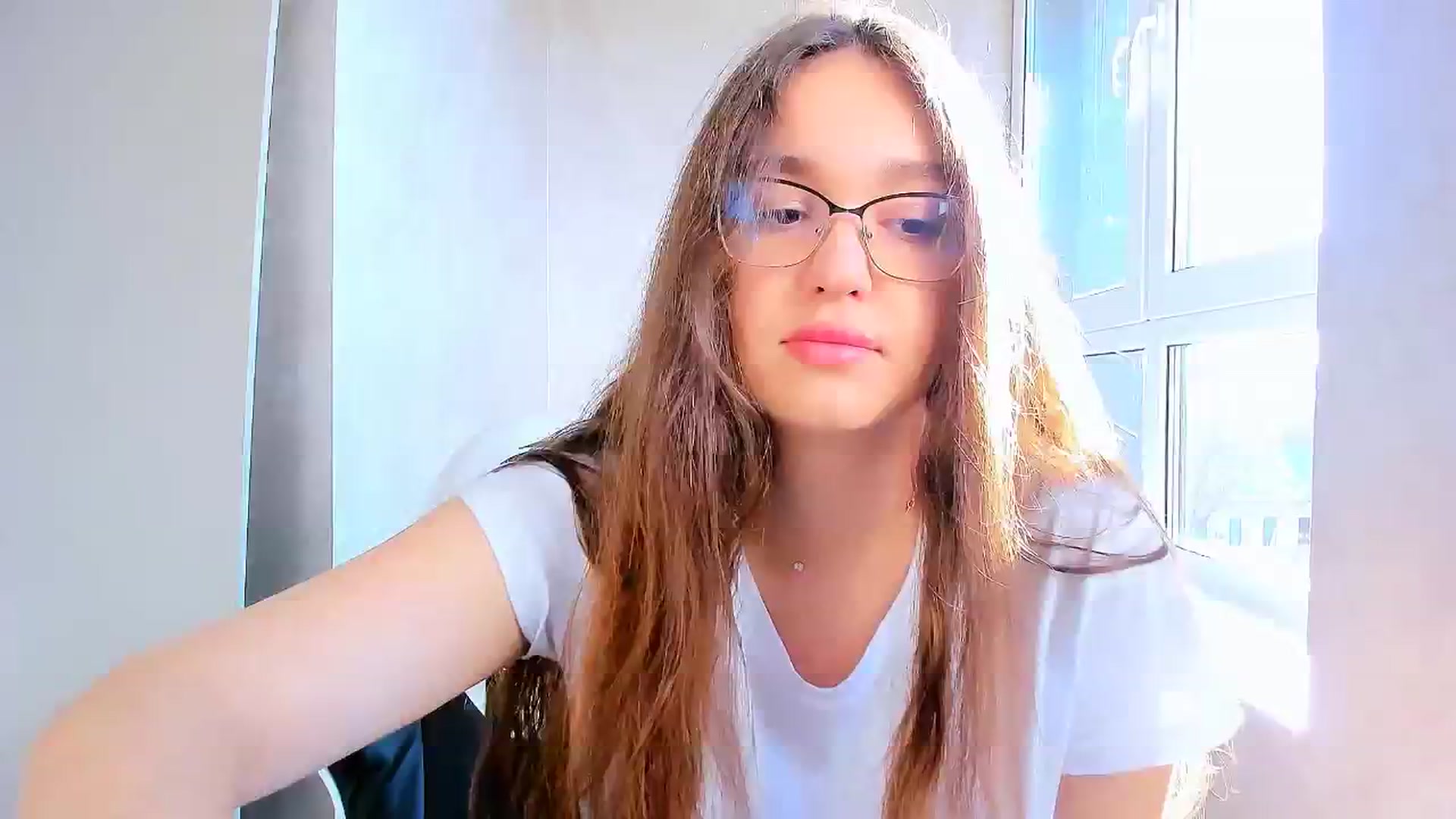 Gallery image thumbnail from SoulfulBarbie's myfreecams stream on, 10/17/2024, 11:24 image 11 of 20