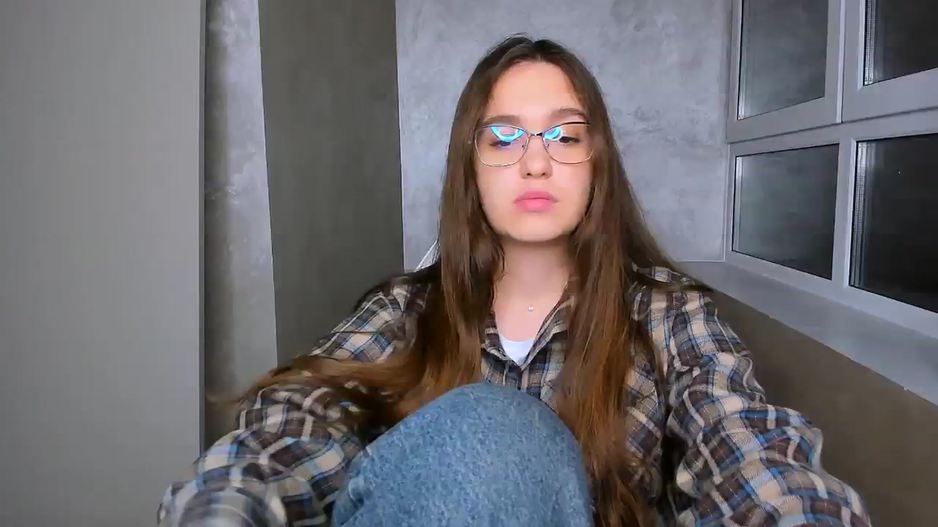 Gallery image thumbnail from SoulfulBarbie's myfreecams stream on, 10/18/2024, 14:31 image 12 of 20
