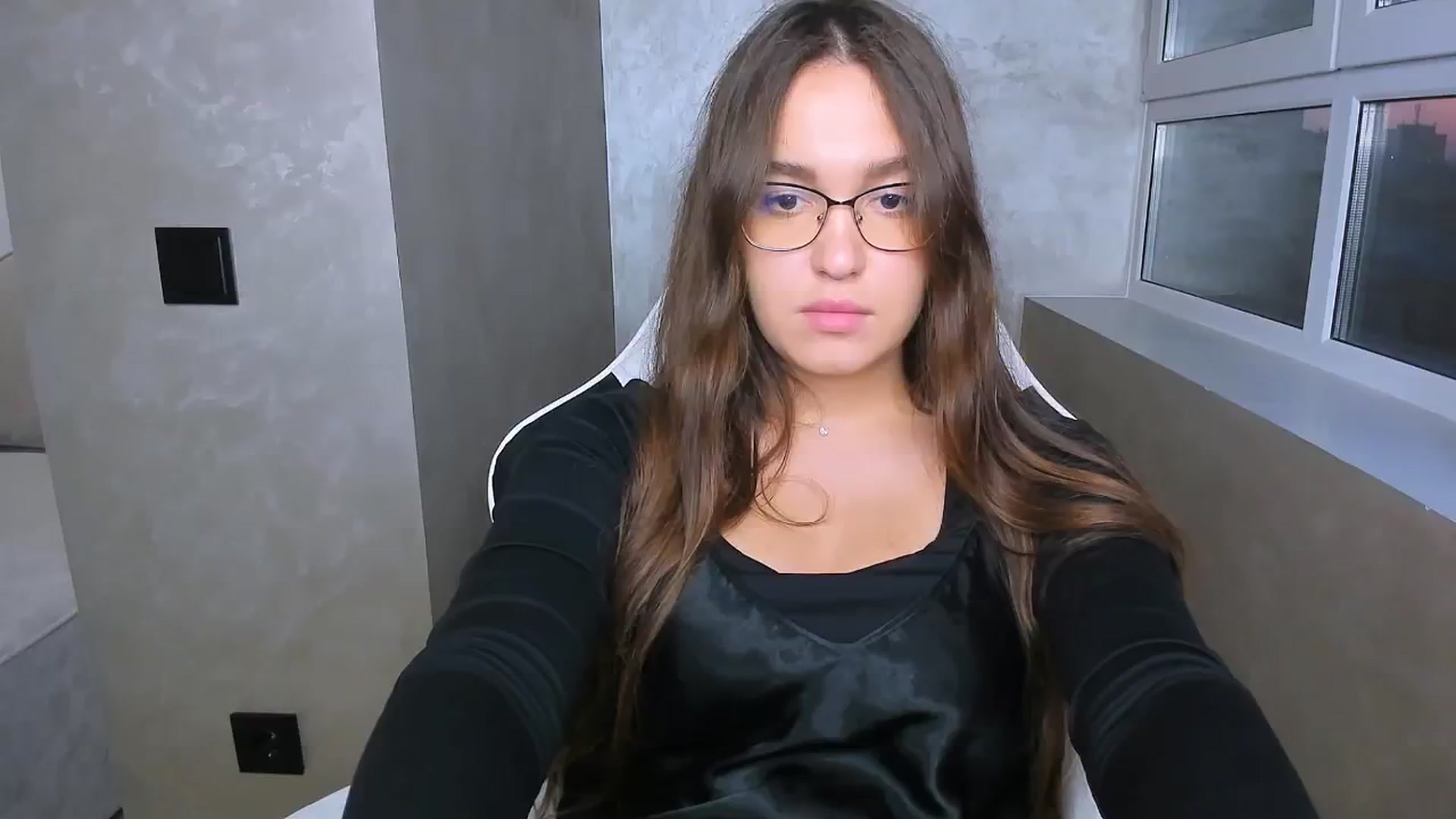 Gallery image thumbnail from SoulfulBarbie's myfreecams stream on, 10/21/2024, 13:47 image 14 of 20