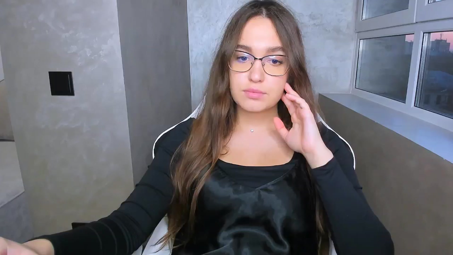 Gallery image thumbnail from SoulfulBarbie's myfreecams stream on, 10/21/2024, 13:47 image 8 of 20