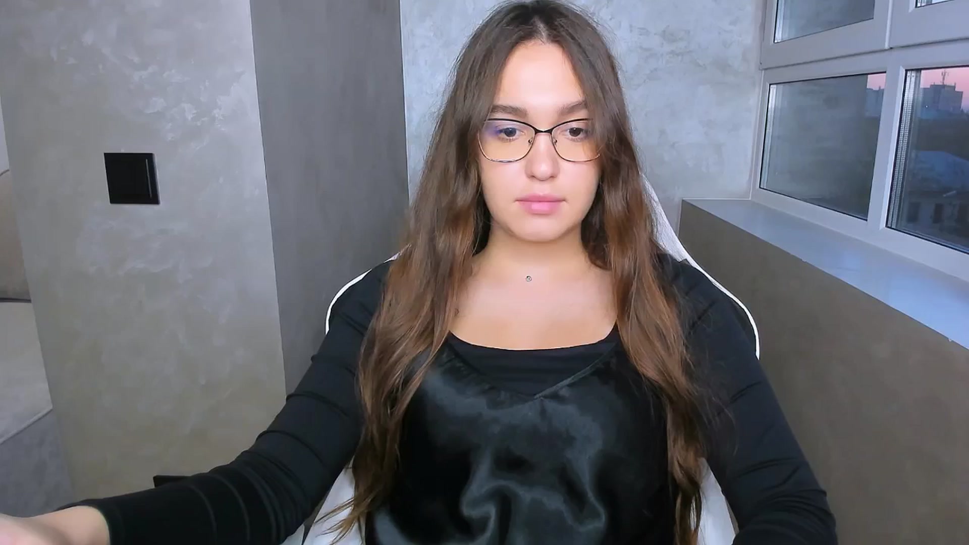 Gallery image thumbnail from SoulfulBarbie's myfreecams stream on, 10/21/2024, 13:47 image 7 of 20