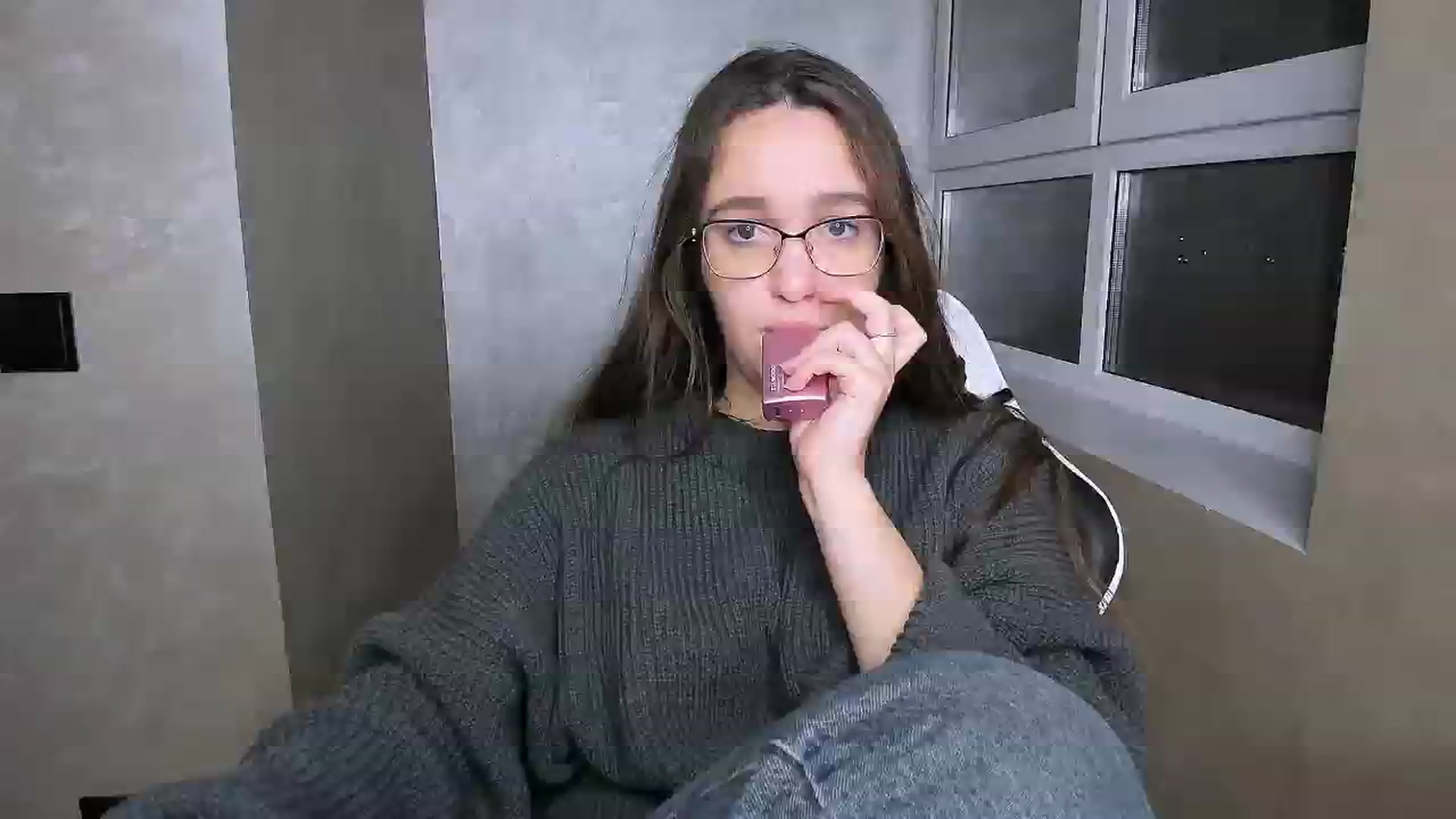 Gallery image thumbnail from SoulfulBarbie's myfreecams stream on, 11/08/2024, 15:07 image 1 of 20