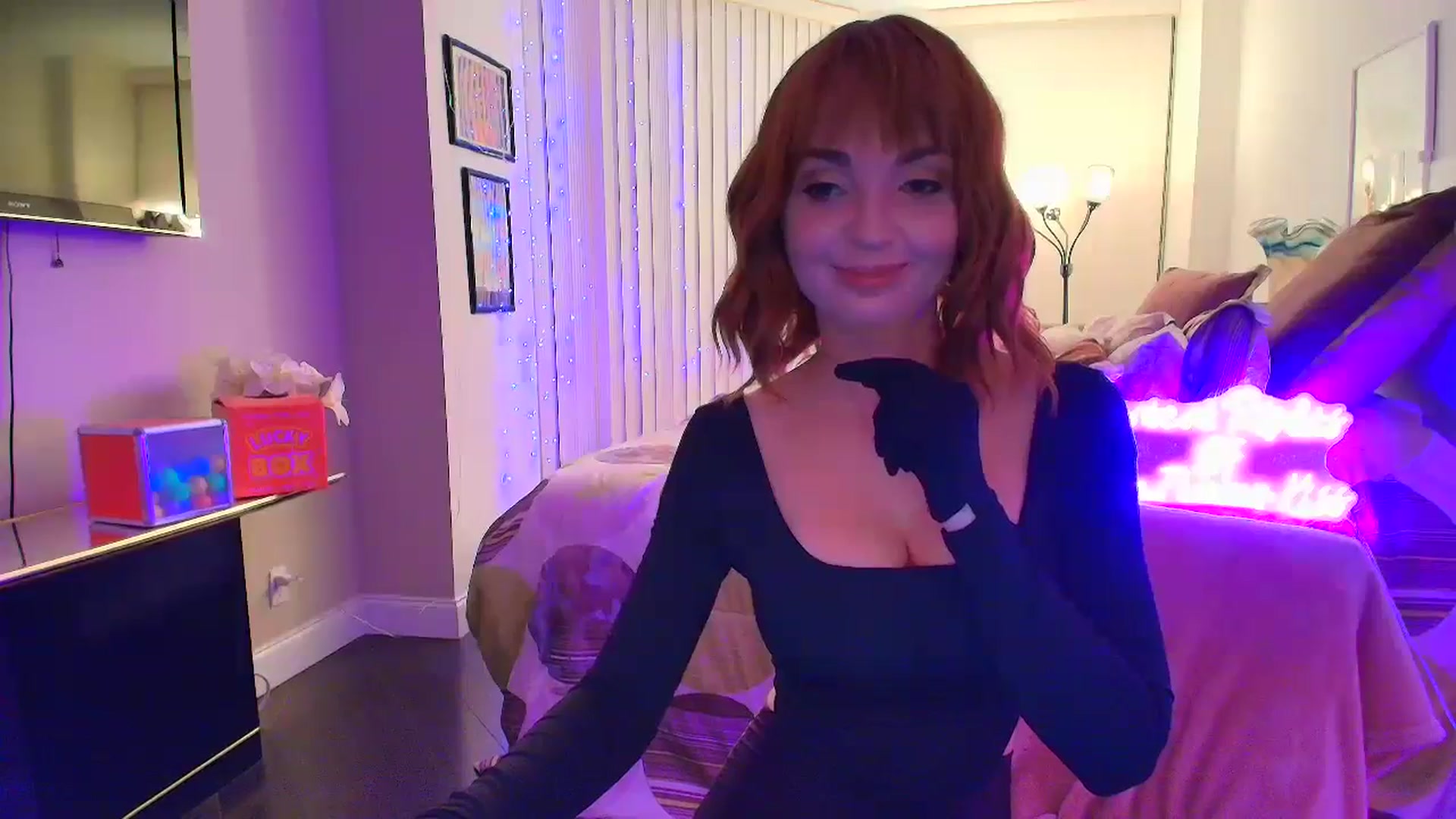 Gallery image thumbnail from SouthGirl's myfreecams stream on, 01/15/2026, 04:07 image 20 of 20