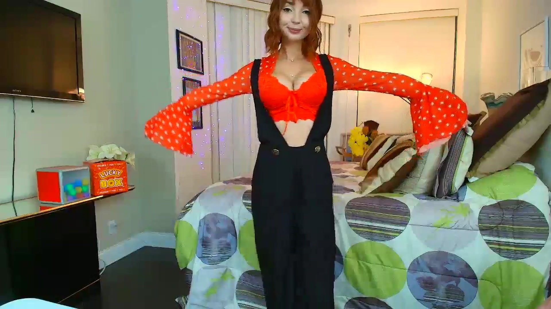 Gallery image thumbnail from SouthGirl's myfreecams stream on, 01/17/2026, 01:09 image 6 of 20