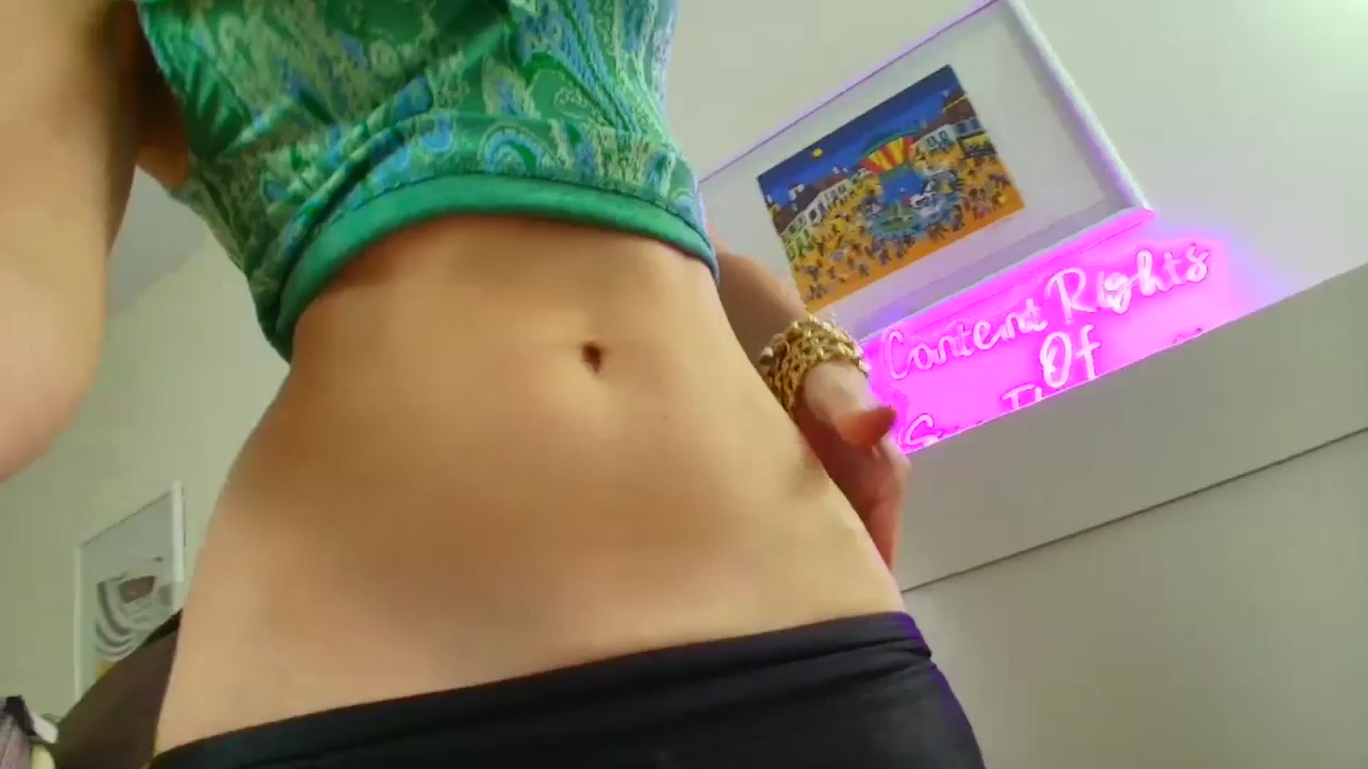 Gallery image thumbnail from SouthGirl's myfreecams stream on, 01/20/2026, 23:34 image 16 of 20