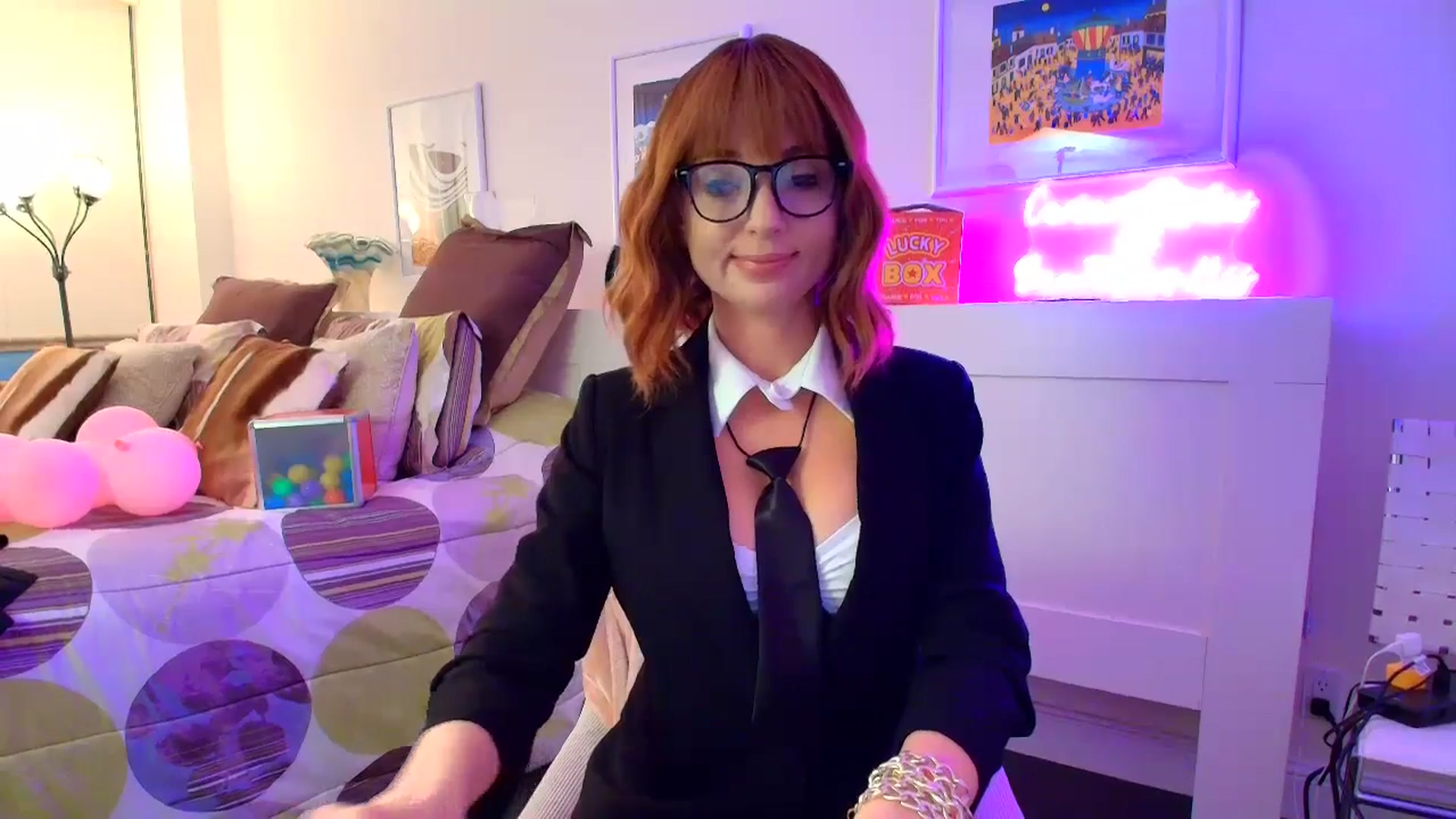 Gallery image thumbnail from SouthGirl's myfreecams stream on, 01/28/2026, 04:17 image 15 of 20