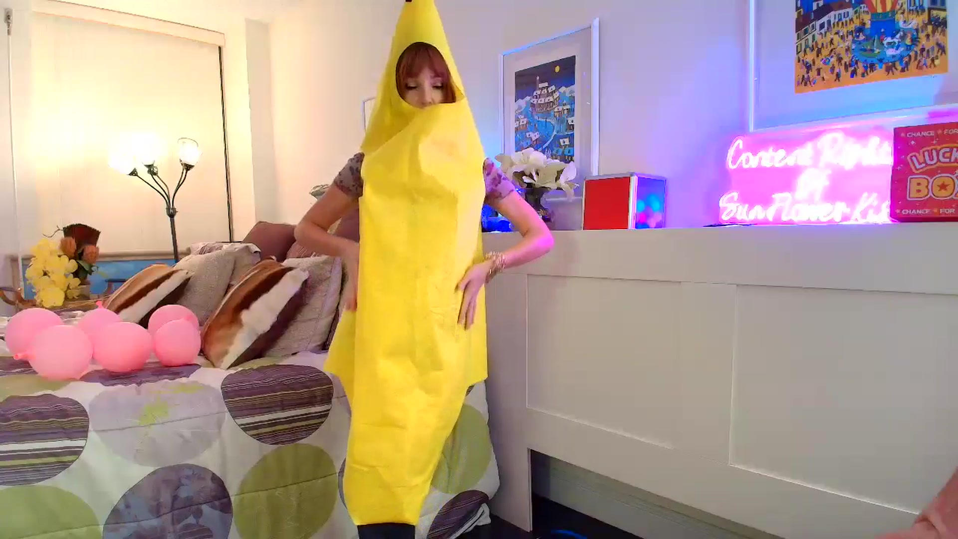 Gallery image thumbnail from SouthGirl's myfreecams stream on, 03/06/2026, 03:54 image 10 of 20