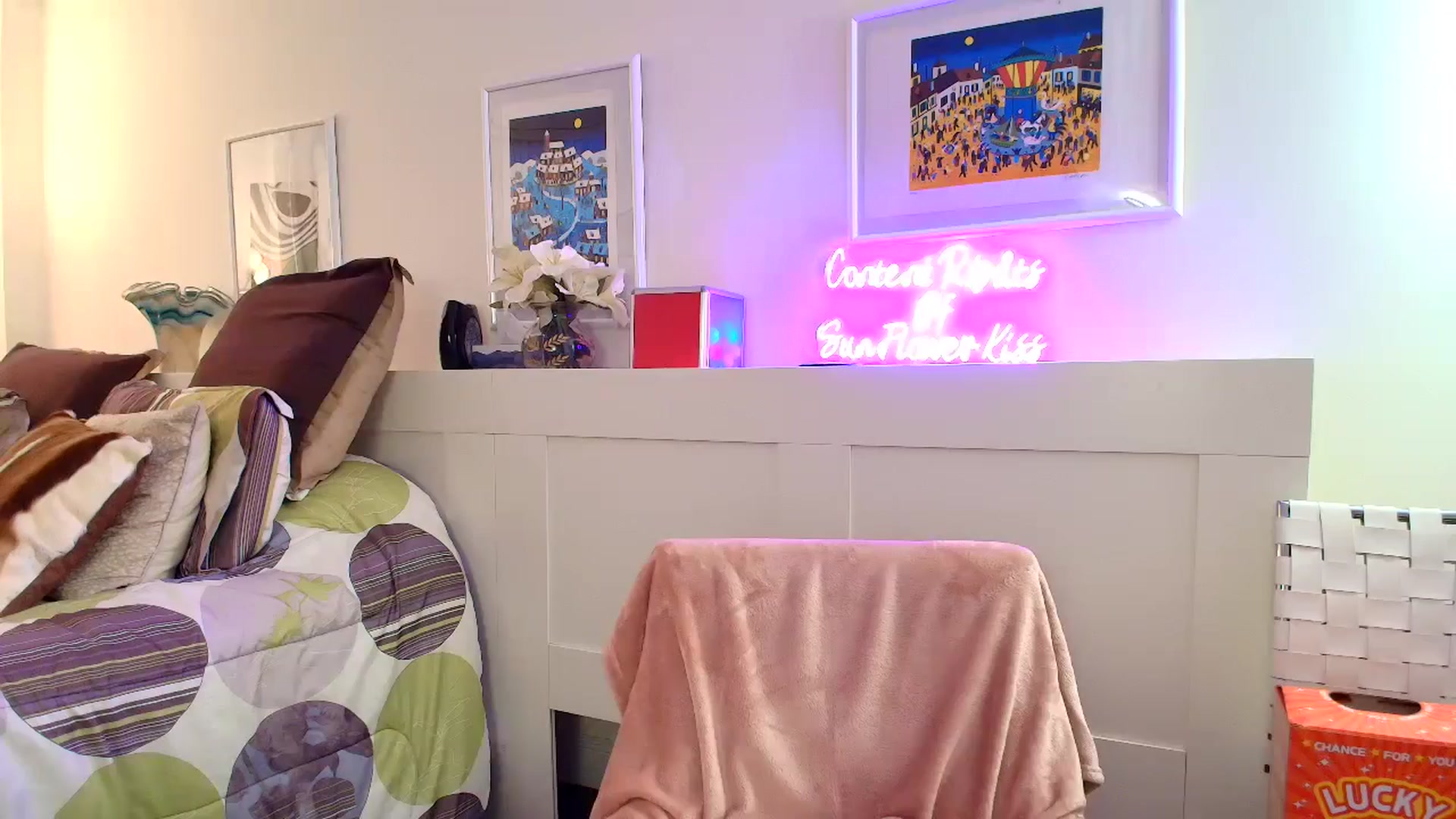 Gallery image thumbnail from SouthGirl's myfreecams stream on, 03/17/2026, 23:09 image 2 of 20