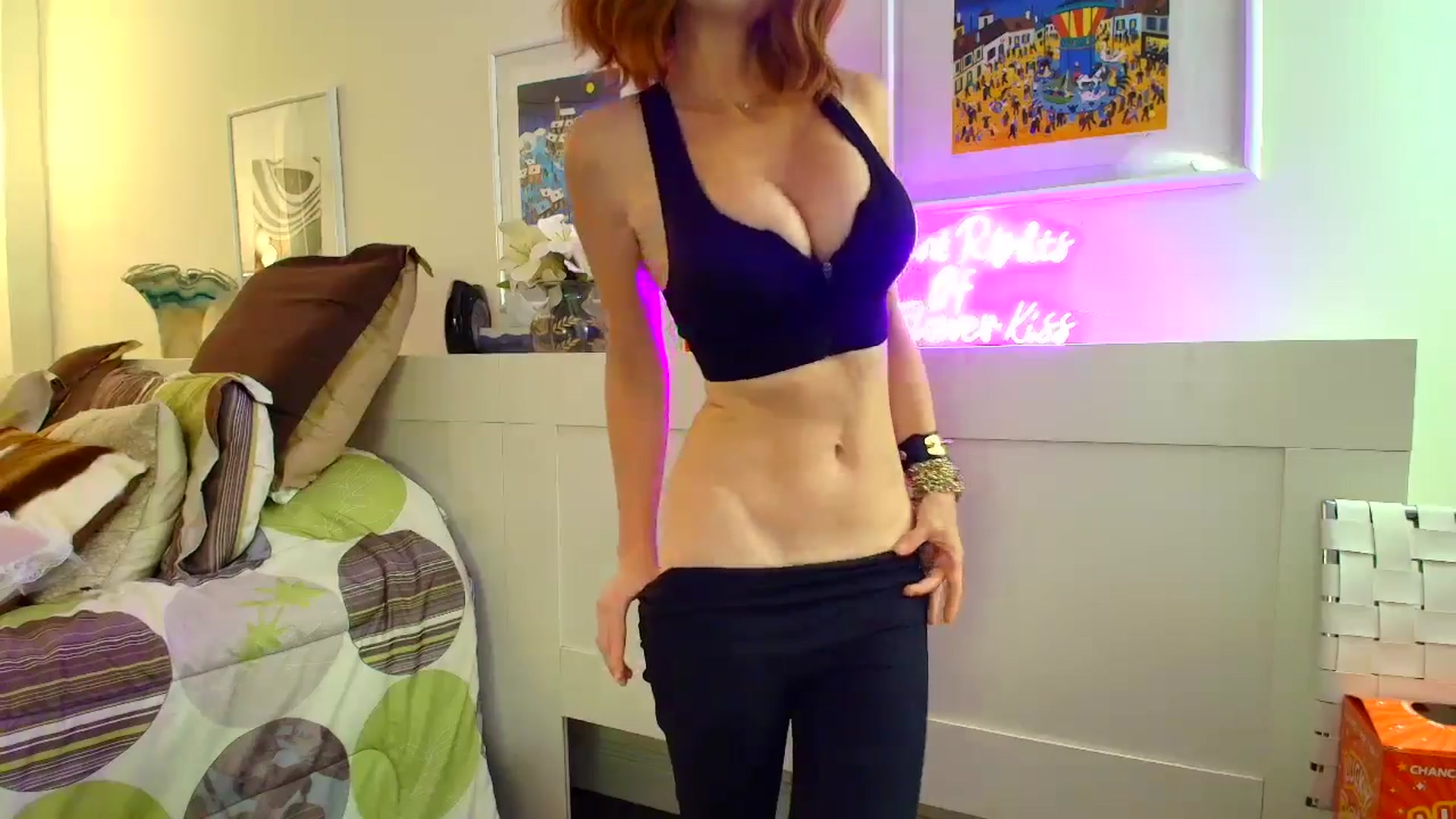 Gallery image thumbnail from SouthGirl's myfreecams stream on, 04/13/2026, 01:12 image 14 of 20