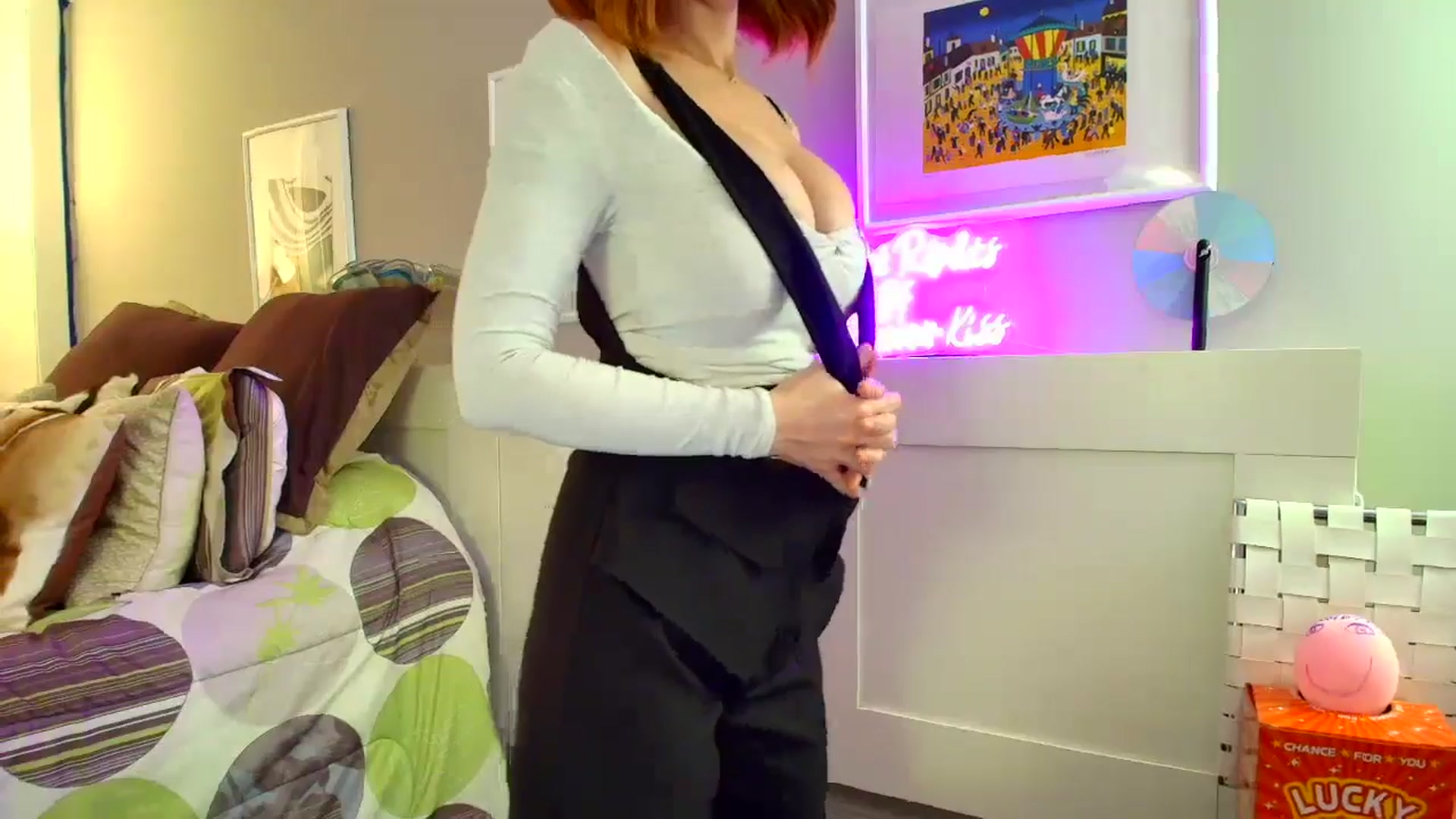 Gallery image thumbnail from SouthGirl's myfreecams stream on, 04/29/2026, 01:24 image 19 of 20