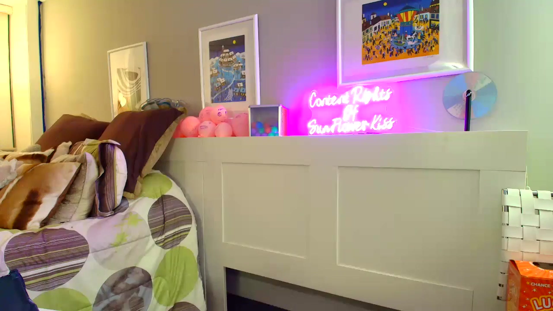 Gallery image thumbnail from SouthGirl's myfreecams stream on, 05/08/2026, 01:48 image 5 of 20