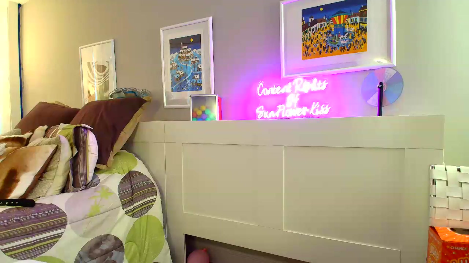 Gallery image thumbnail from SouthGirl's myfreecams stream on, 05/15/2026, 21:10 image 2 of 20