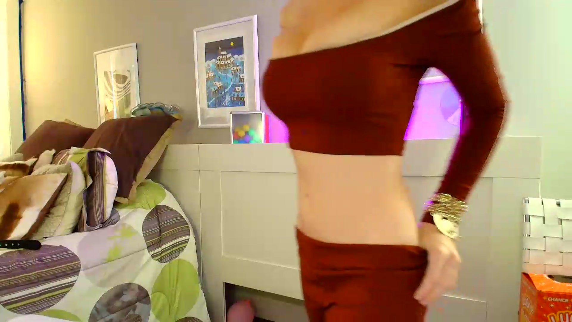 Gallery image thumbnail from SouthGirl's myfreecams stream on, 05/15/2026, 21:10 image 4 of 20