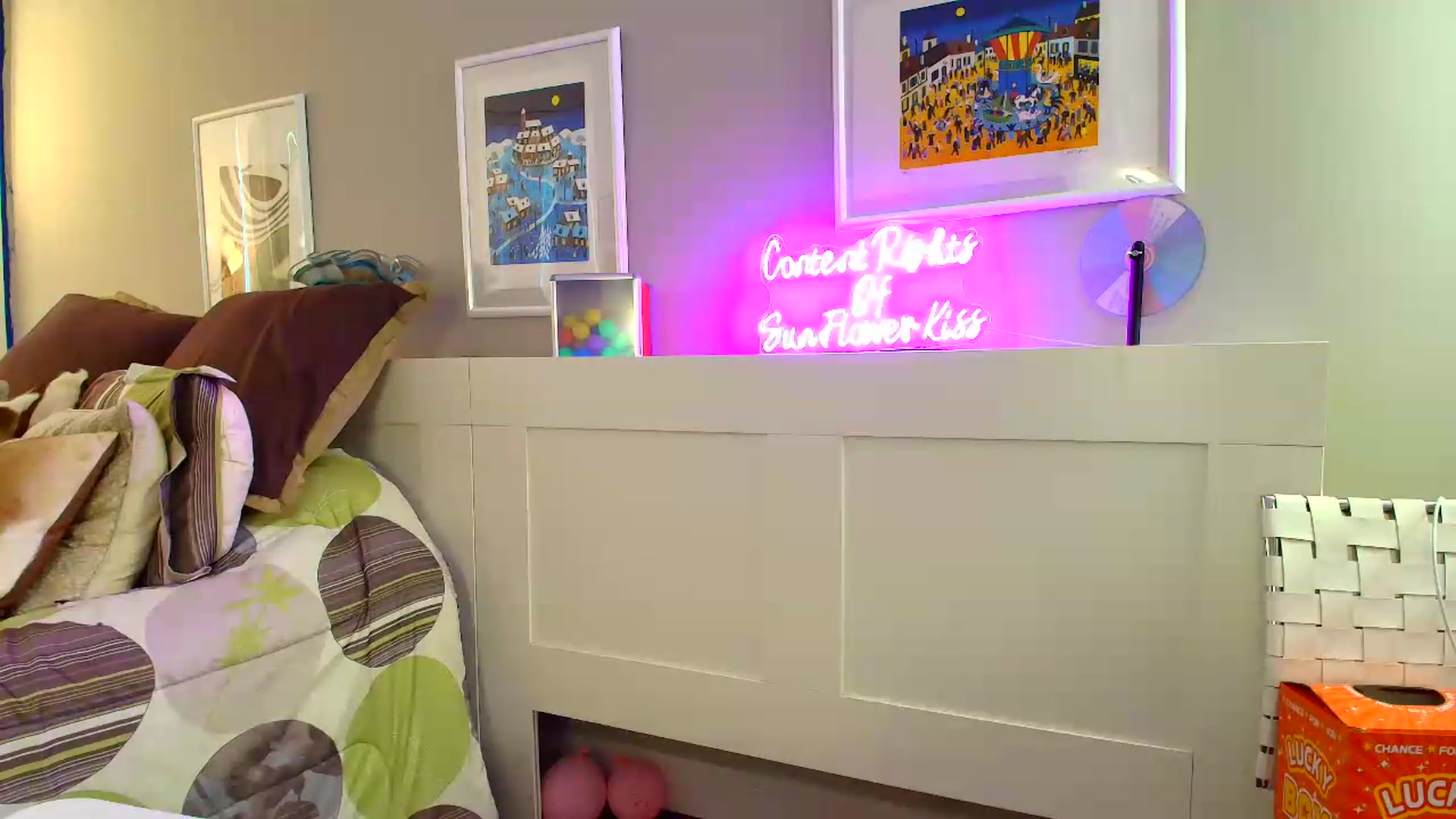 Gallery image thumbnail from SouthGirl's myfreecams stream on, 05/16/2026, 22:18 image 5 of 20