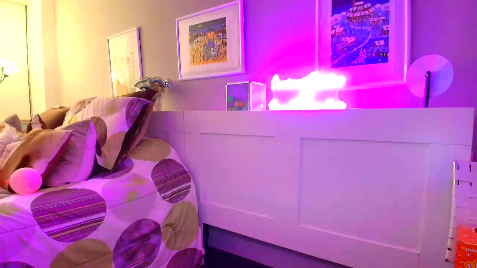 Gallery image thumbnail from SouthGirl's myfreecams stream on, 05/24/2026, 05:03 image 16 of 20