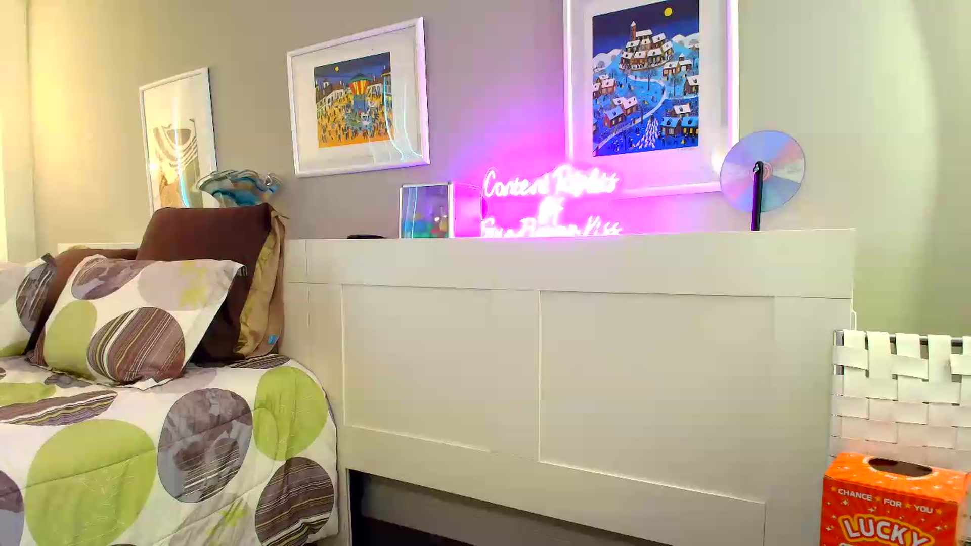 Gallery image thumbnail from SouthGirl's myfreecams stream on, 05/26/2026, 20:31 image 2 of 20