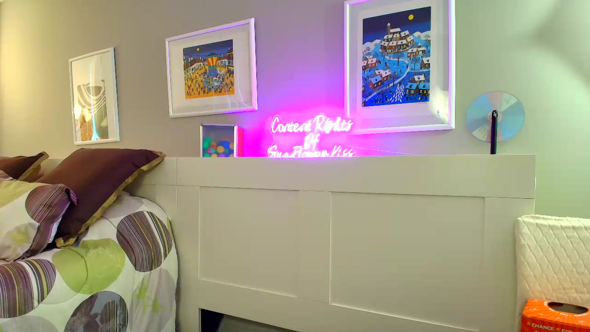 Gallery image thumbnail from SouthGirl's myfreecams stream on, 06/04/2026, 20:52 image 16 of 20
