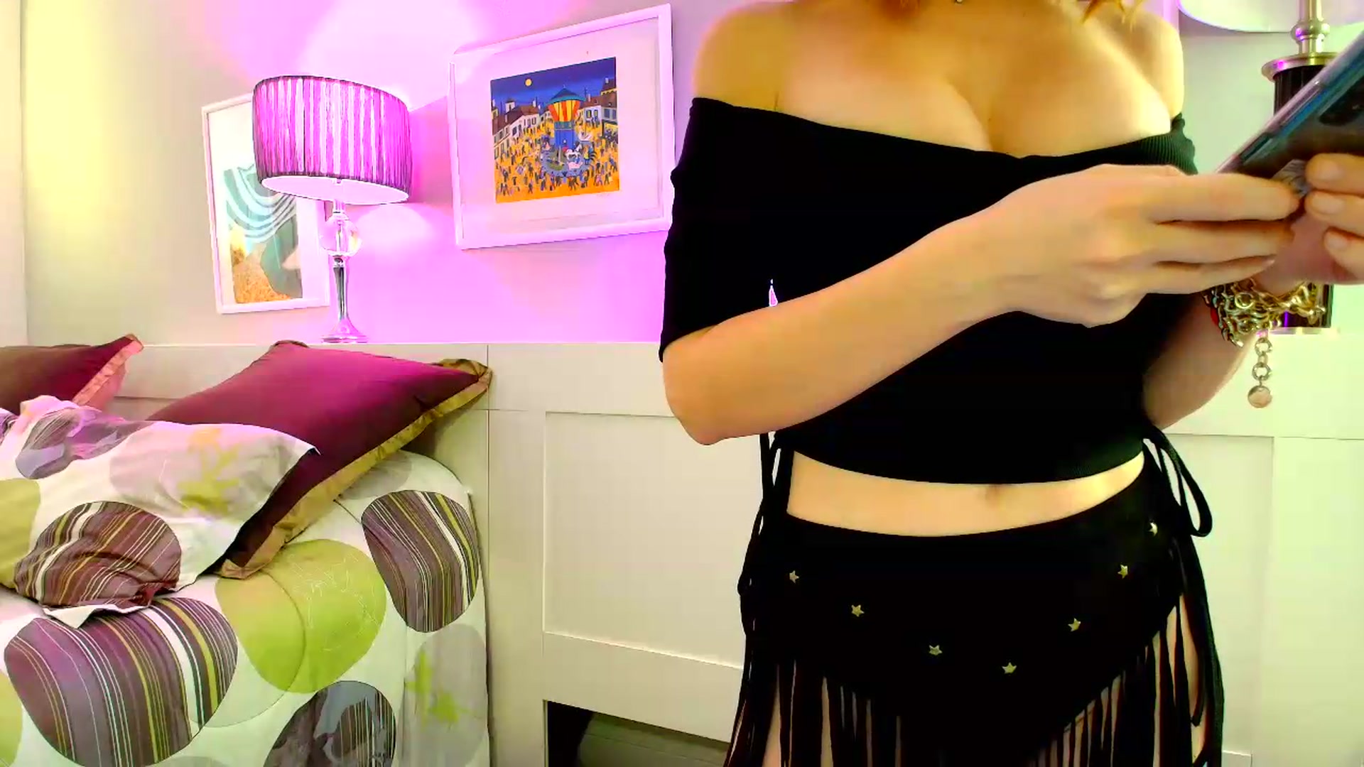 Gallery image thumbnail from SouthGirl's myfreecams stream on, 08/05/2026, 24:26 image 14 of 20