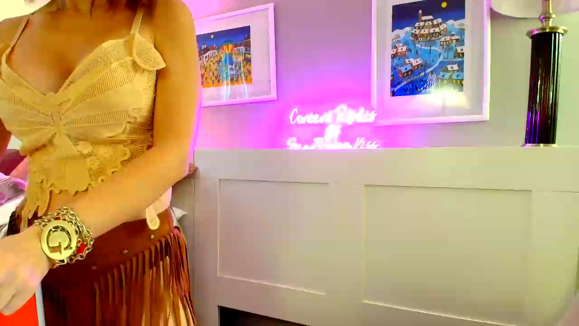 Gallery image thumbnail from SouthGirl's myfreecams stream on, 08/15/2026, 20:52 image 16 of 20