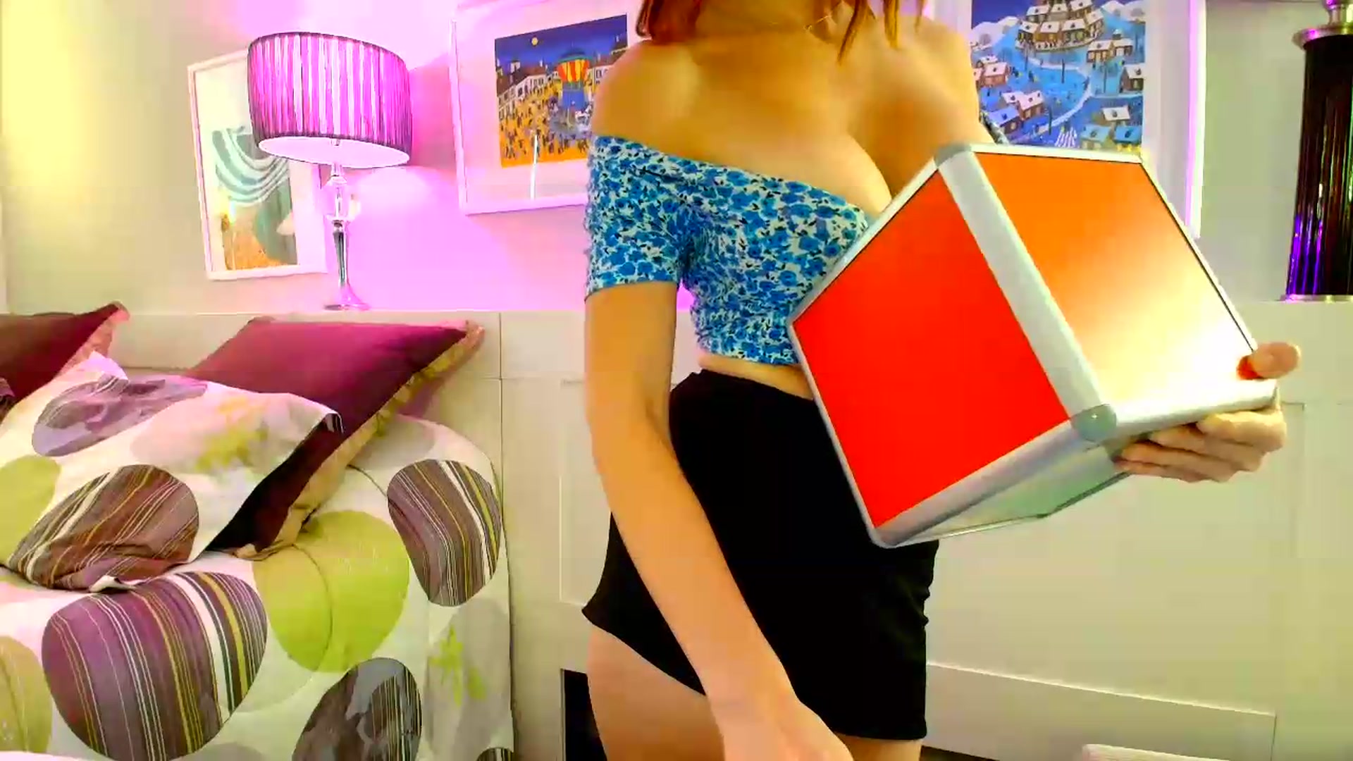 Gallery image thumbnail from SouthGirl's myfreecams stream on, 09/18/2026, 22:48 image 10 of 20