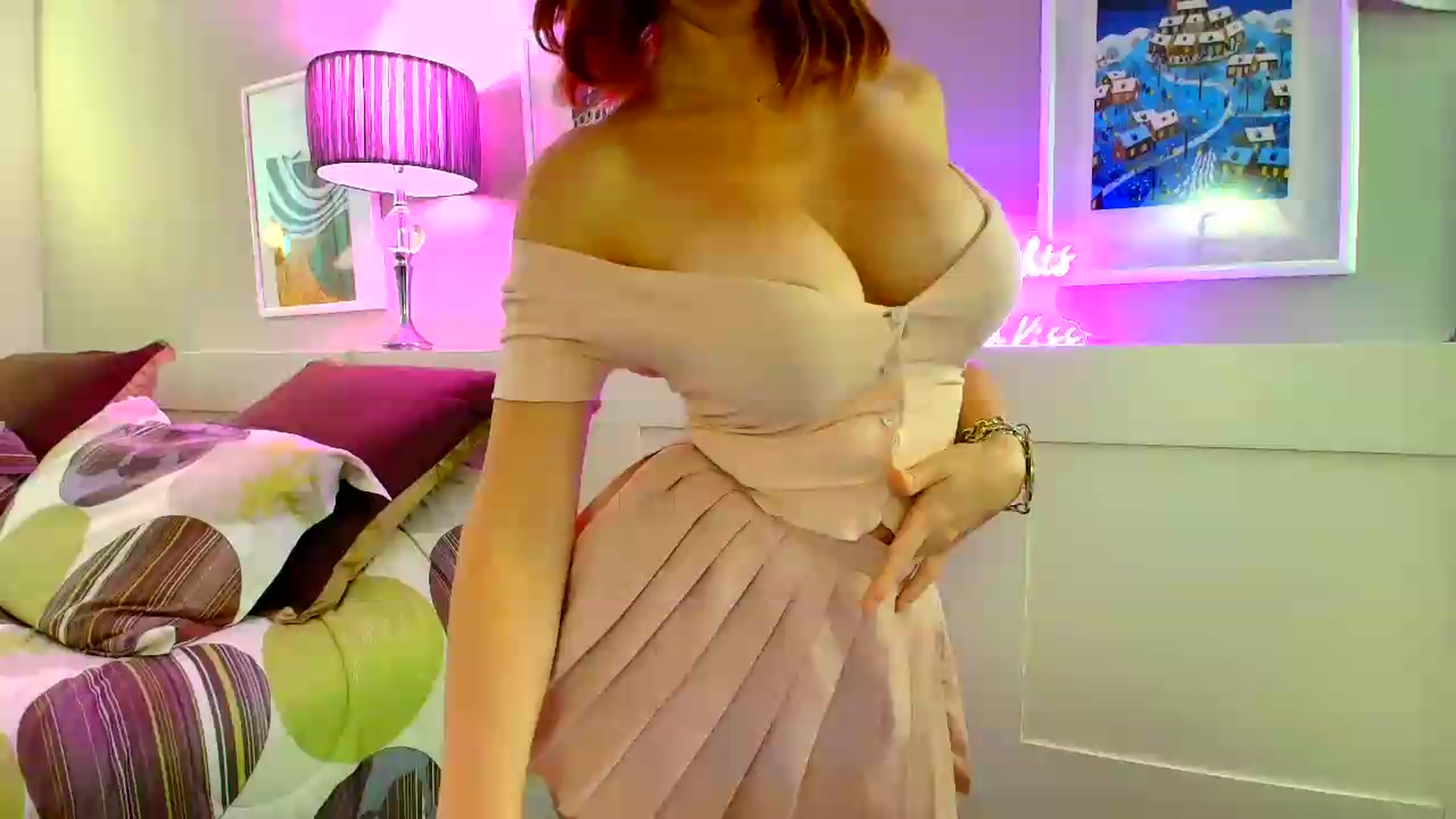 Gallery image thumbnail from SouthGirl's myfreecams stream on, 09/22/2026, 03:42 image 15 of 20
