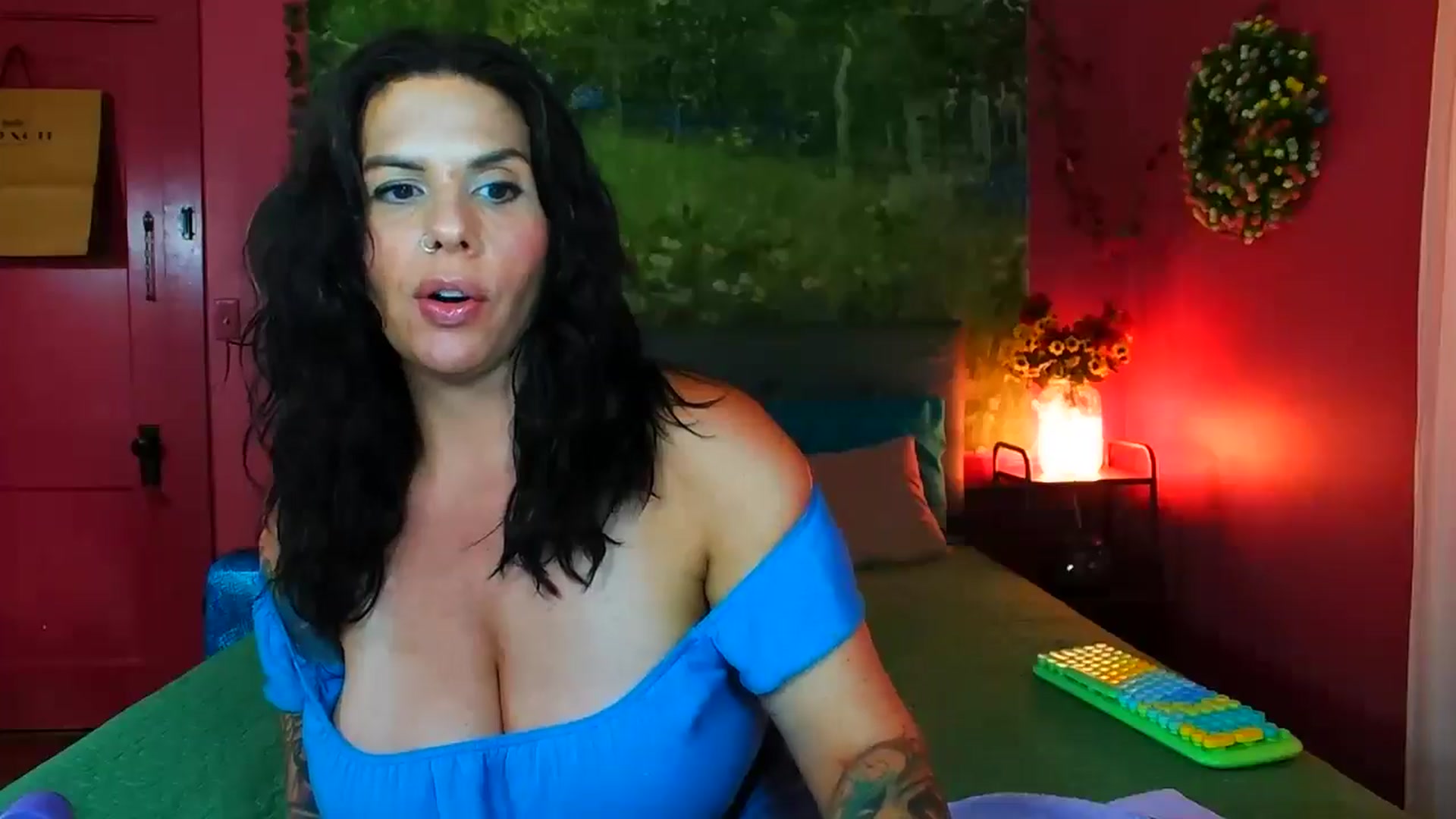 Gallery image thumbnail from SouthernMILF's myfreecams stream on, 06/18/2024, 18:57 image 7 of 20