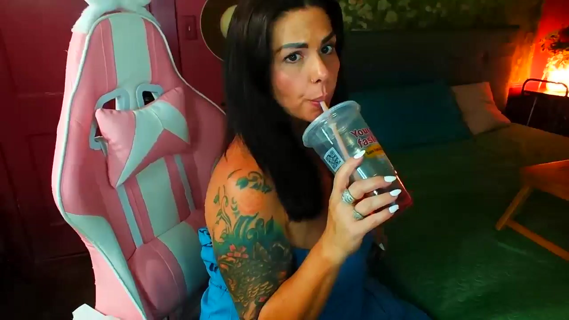 Gallery image thumbnail from SouthernMILF's myfreecams stream on, 06/26/2024, 22:36 image 18 of 20
